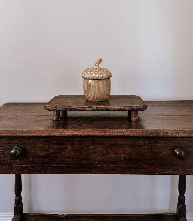 Acorn Container