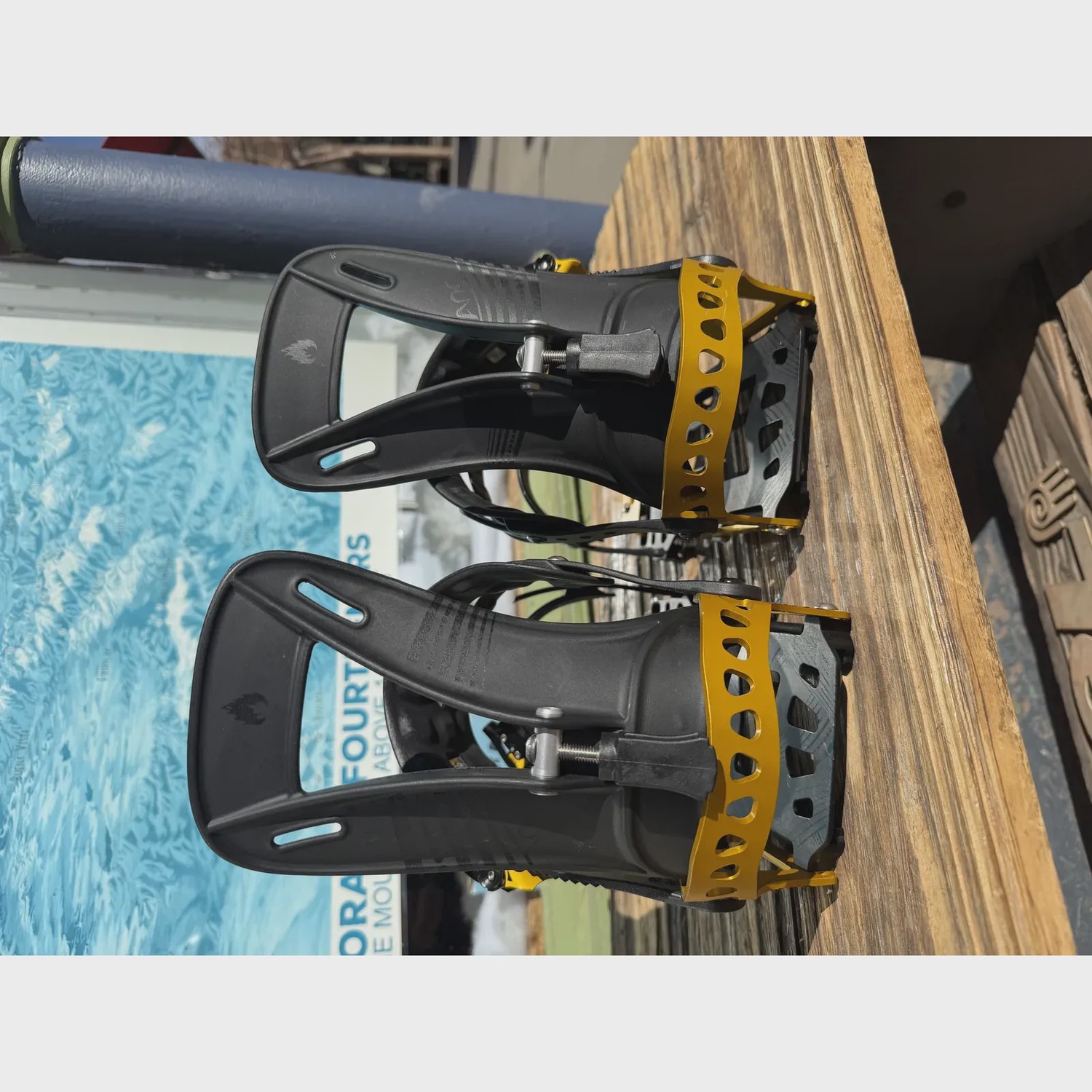 Spark R&amp;D Arc ST Bindings, Small, Gold — Demo 2025