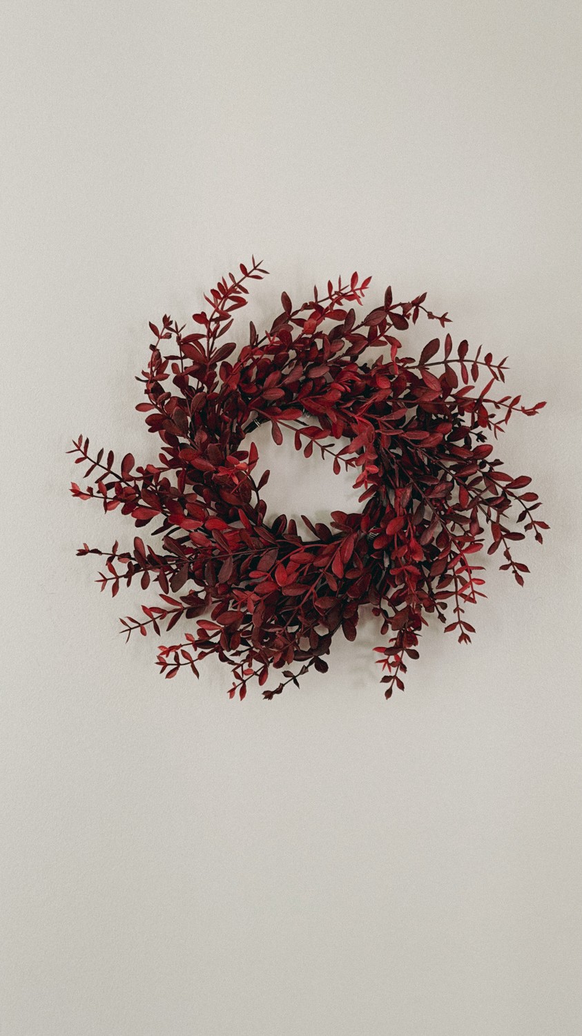 Fall Burgundy Boxwood Candle Ring | 4.5"