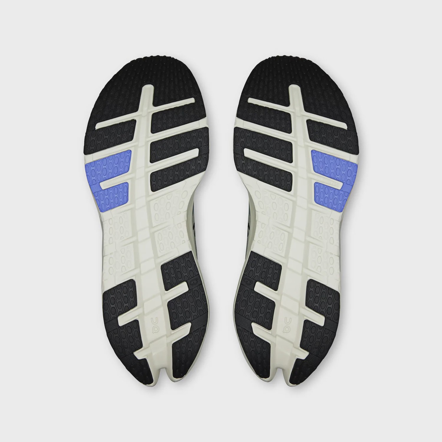 On Men's Cloudrunner 3