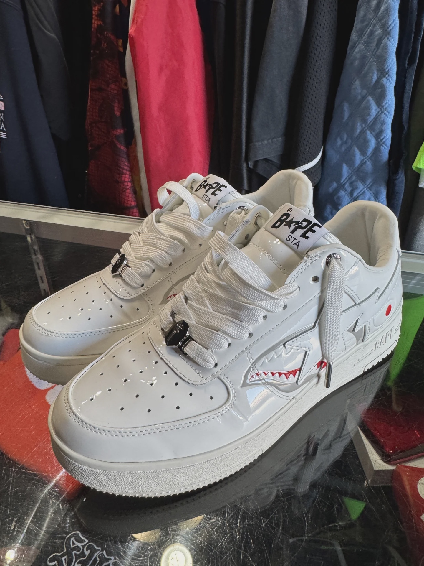 A Bathing Ape Bape Sta Low Shark White WGM (No Box) • Pre-Owned [4479] - photo 2