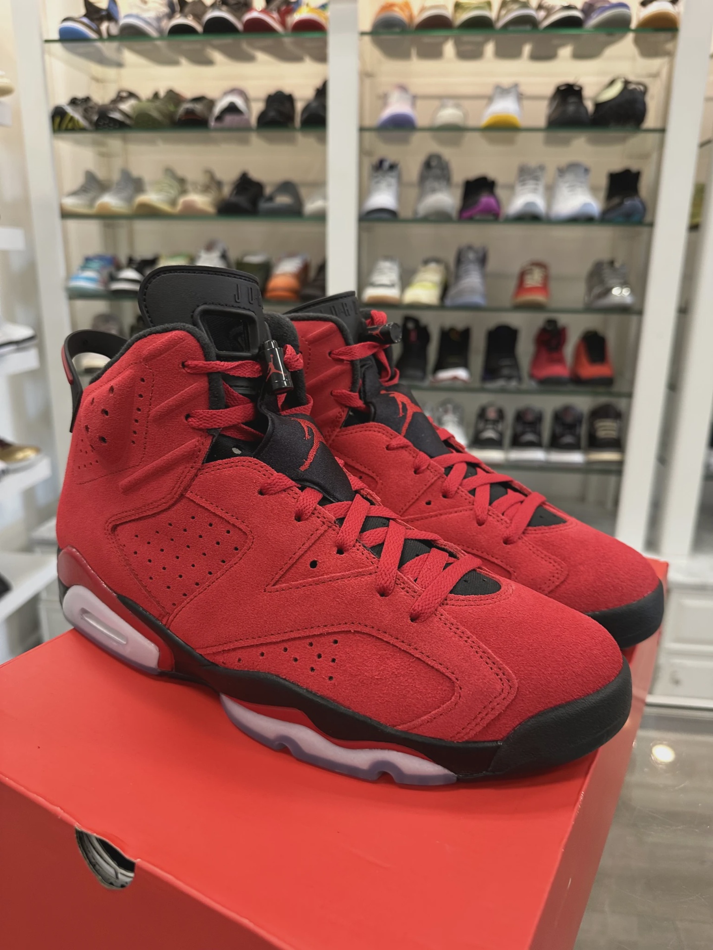 Air Jordan 6 Retro Toro Bravo • Pre-Owned [0702] 6