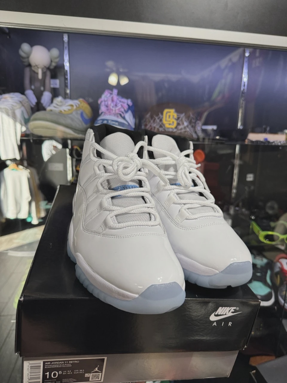 Air Jordan 11 Retro Legend Blue (2024) • Pre-Owned [4842] 4