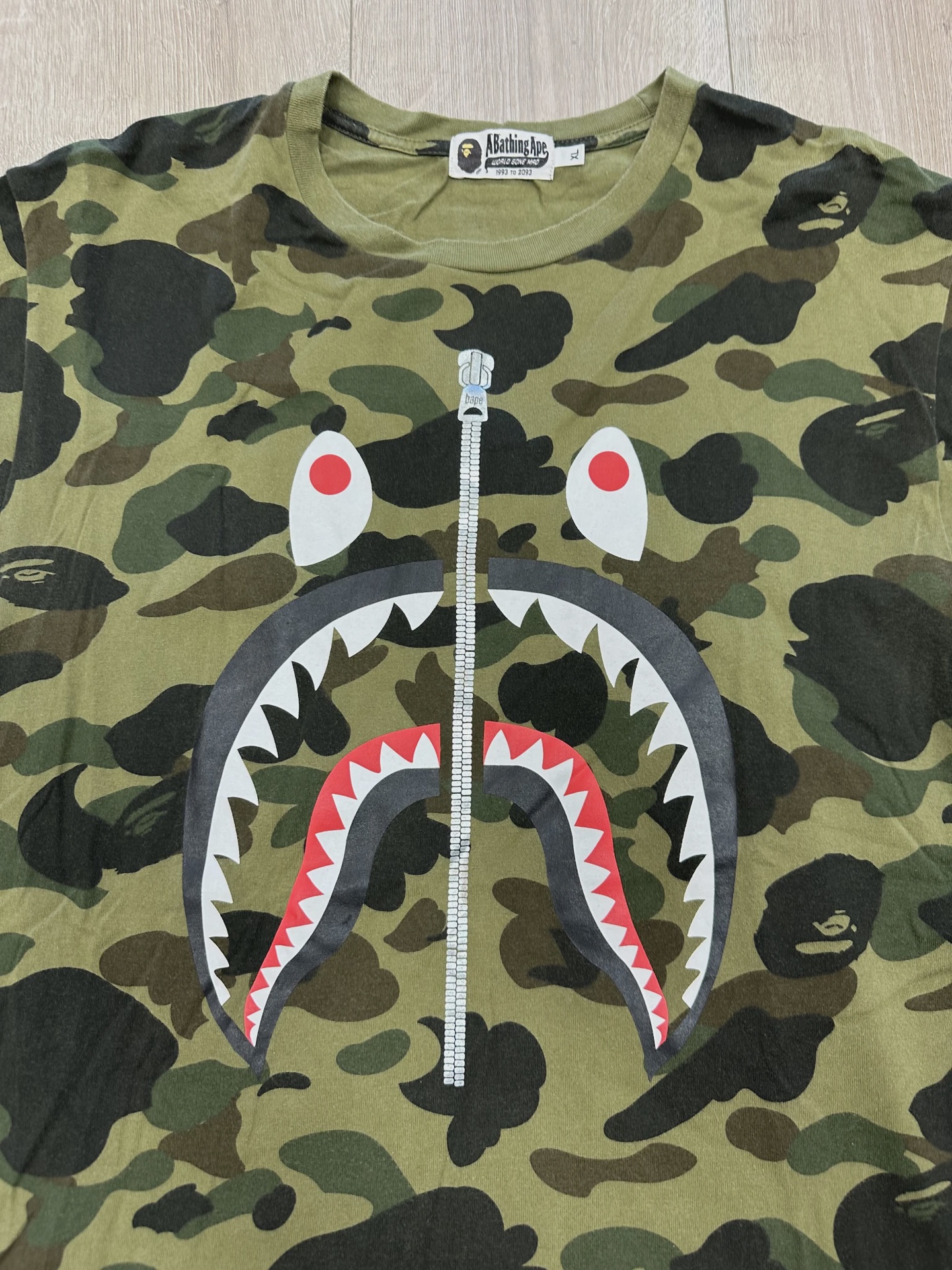 BAPE 1st Camo Shark Tee • Pre-Owned [4043] 2