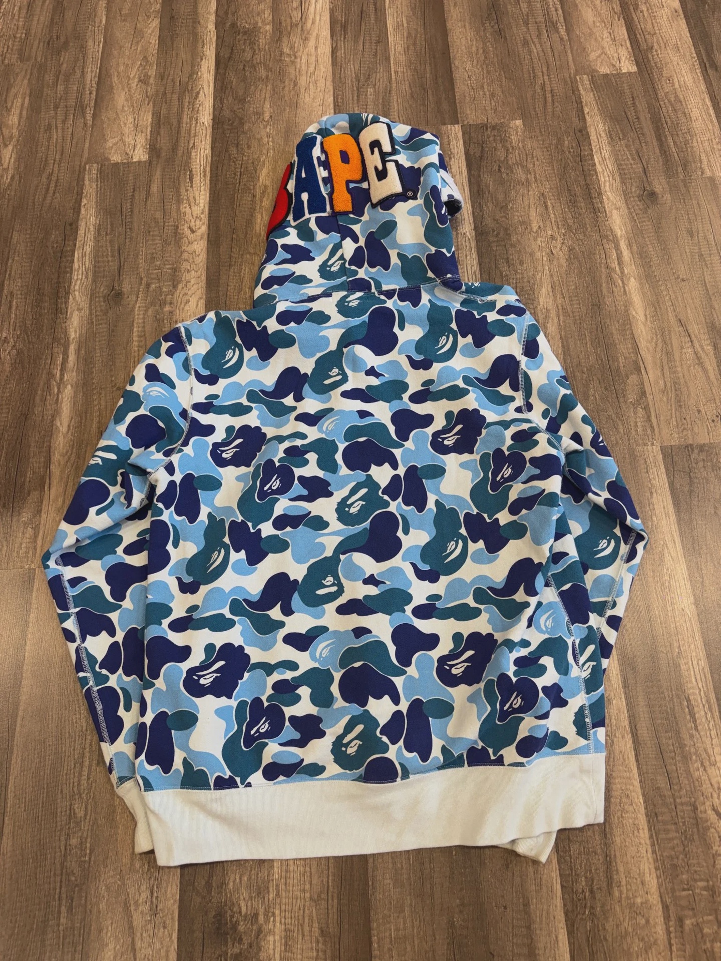 BAPE Blue Camo Hoodie XL • Pre-Owned [3320] - photo 2