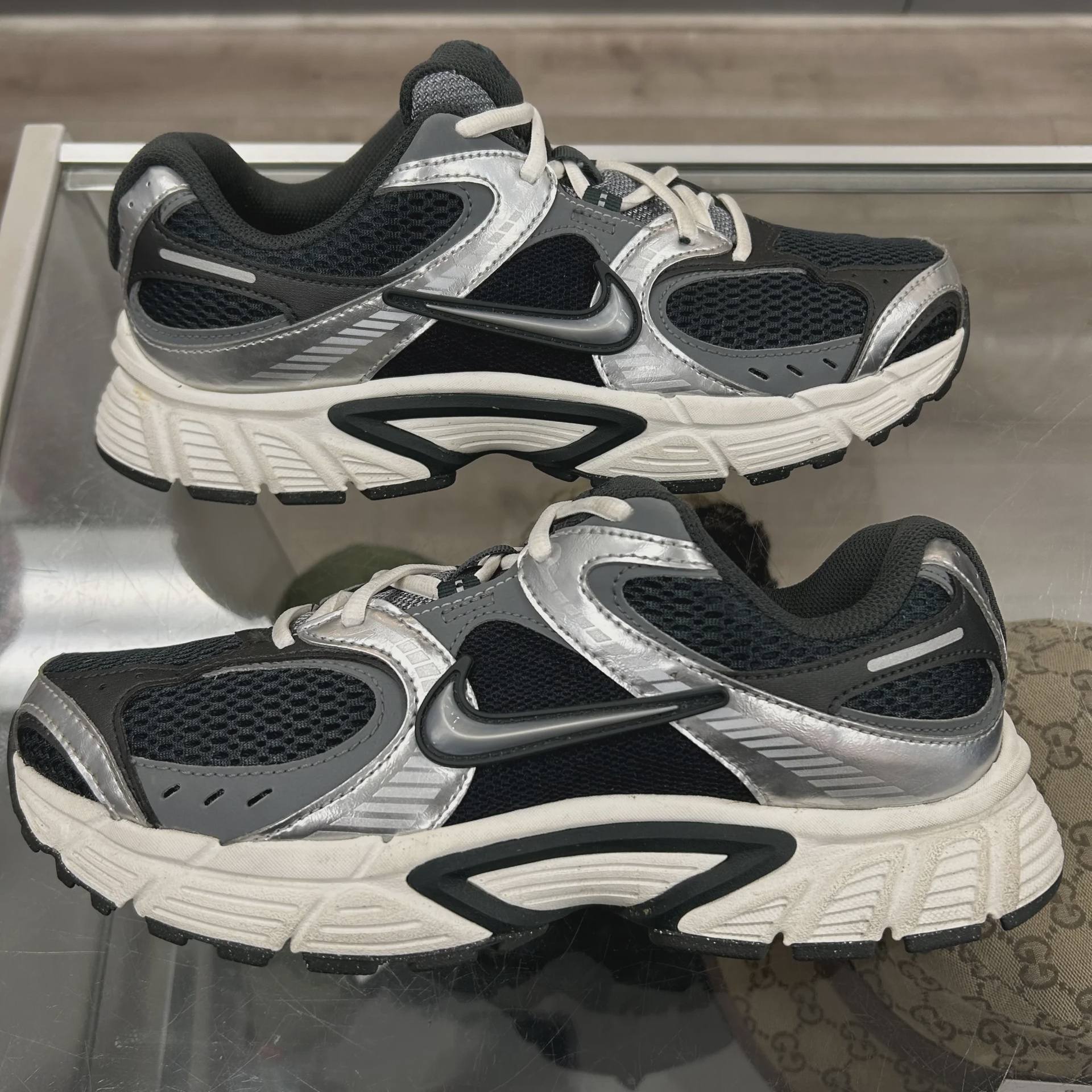 Nike Nike V5 RNR Seaweed Metallic Silver (Women's) NO BOX - Size 10W