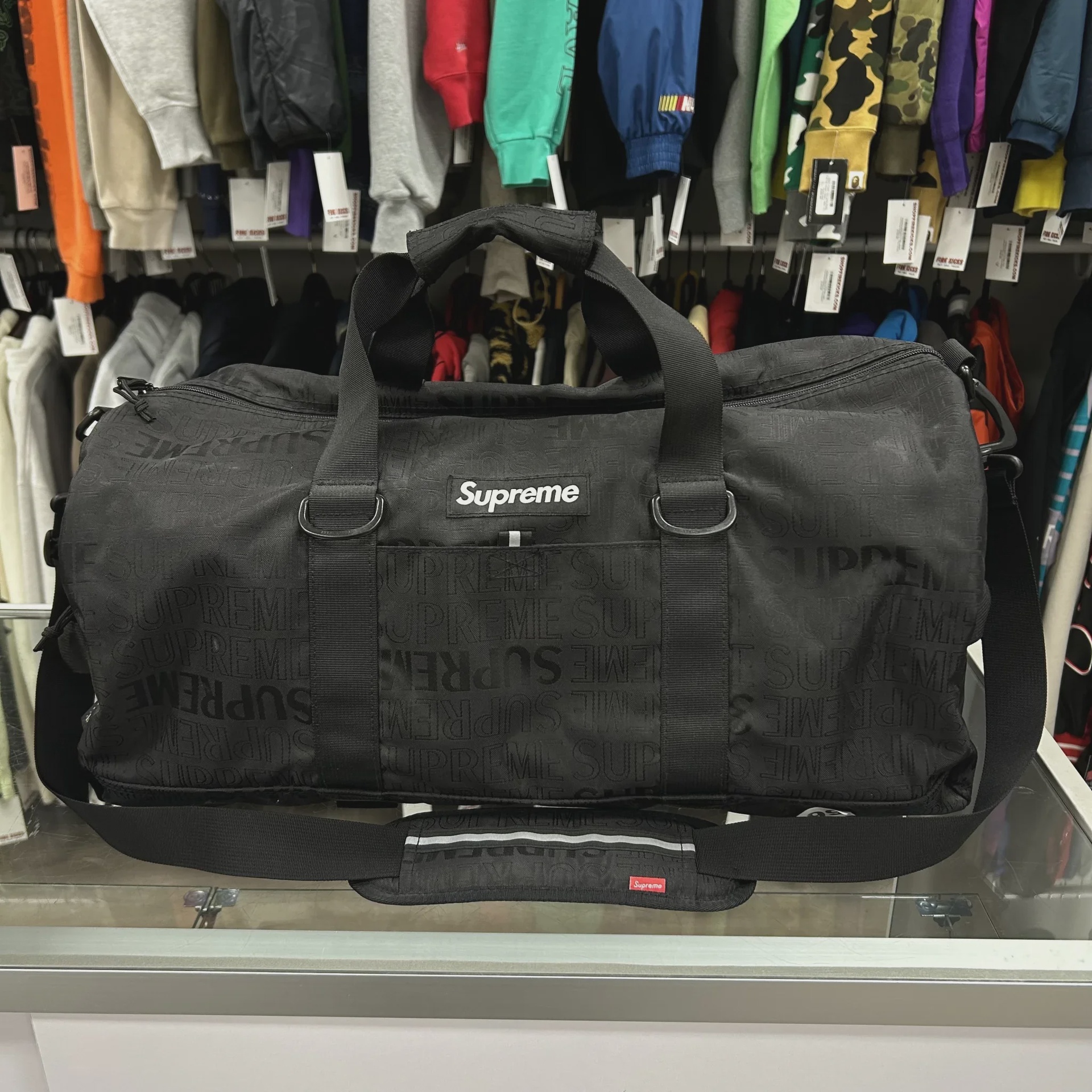 Supreme SS19 Supreme Duffle Bag Black - Size One Size