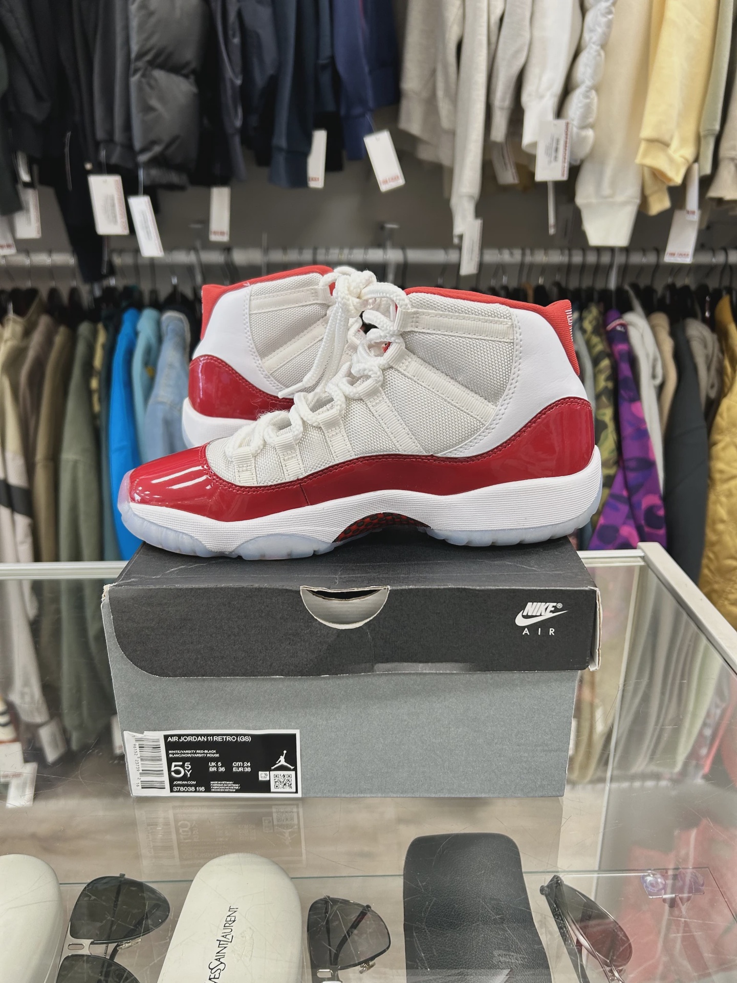 Air Jordan 11 Retro Cherry (2022) (Grade School) • Pre-Owned [8995] 2