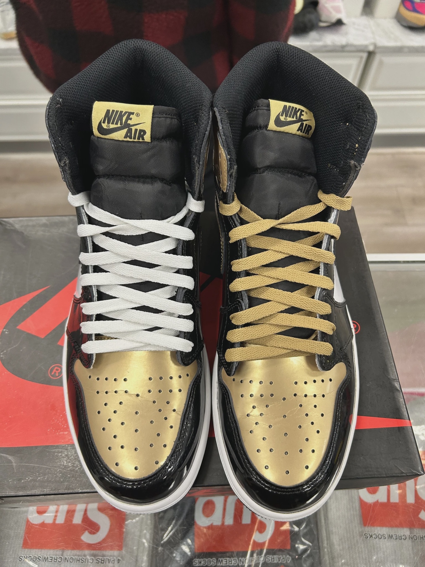 Air Jordan 1 Retro High NRG Patent Gold Toe • Pre-Owned [6555] 4
