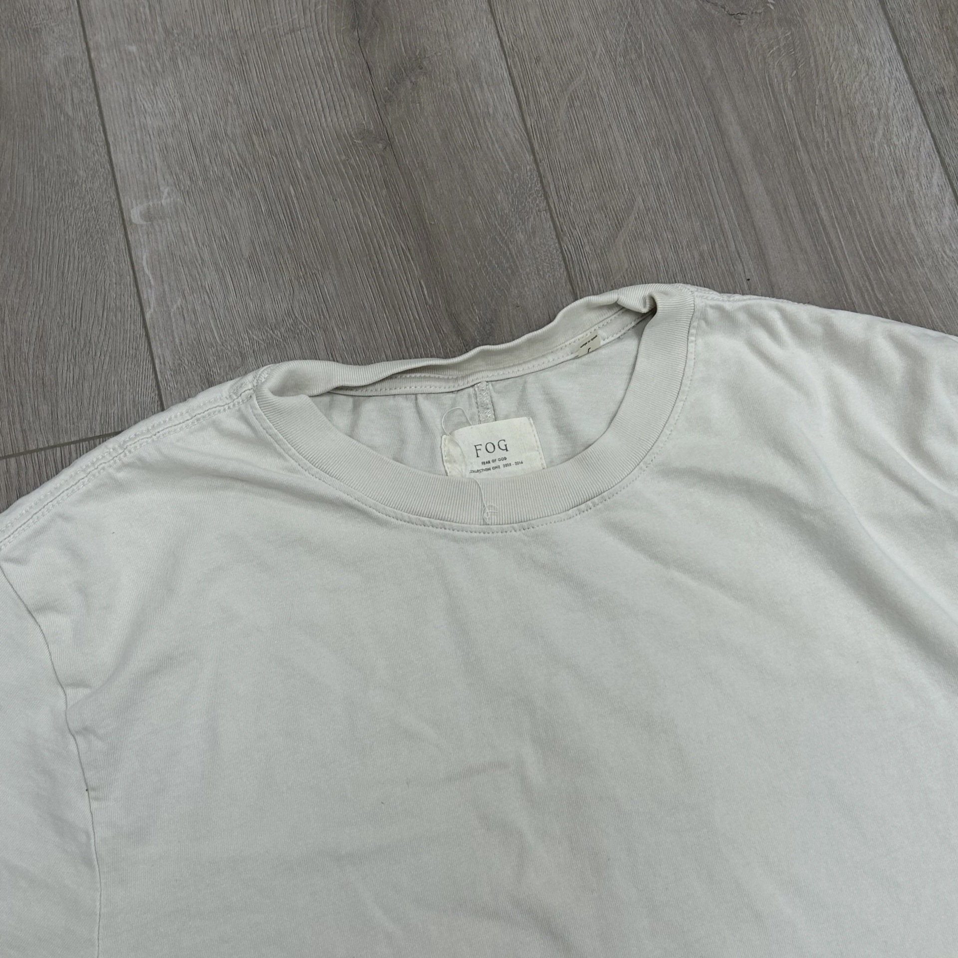 2015 Fear Of God Essentials Collection One Cream Tee • Pre-Owned [8474] 2