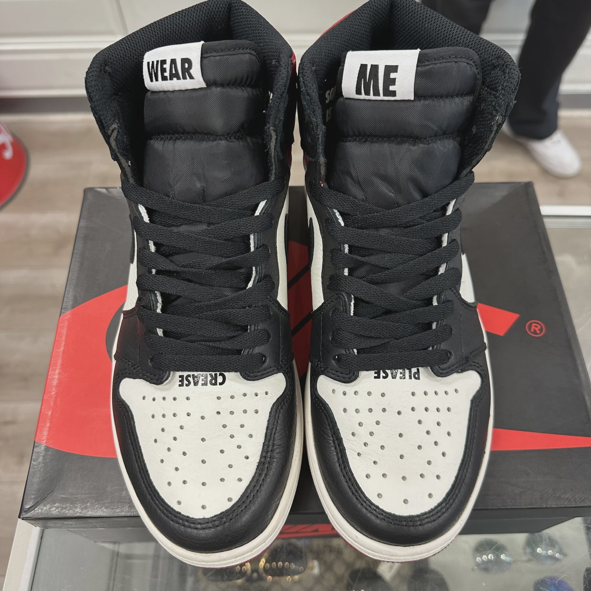 Air Jordan 1 Retro High Not for Resale Varsity Red • Pre-Owned [1129] - photo 3