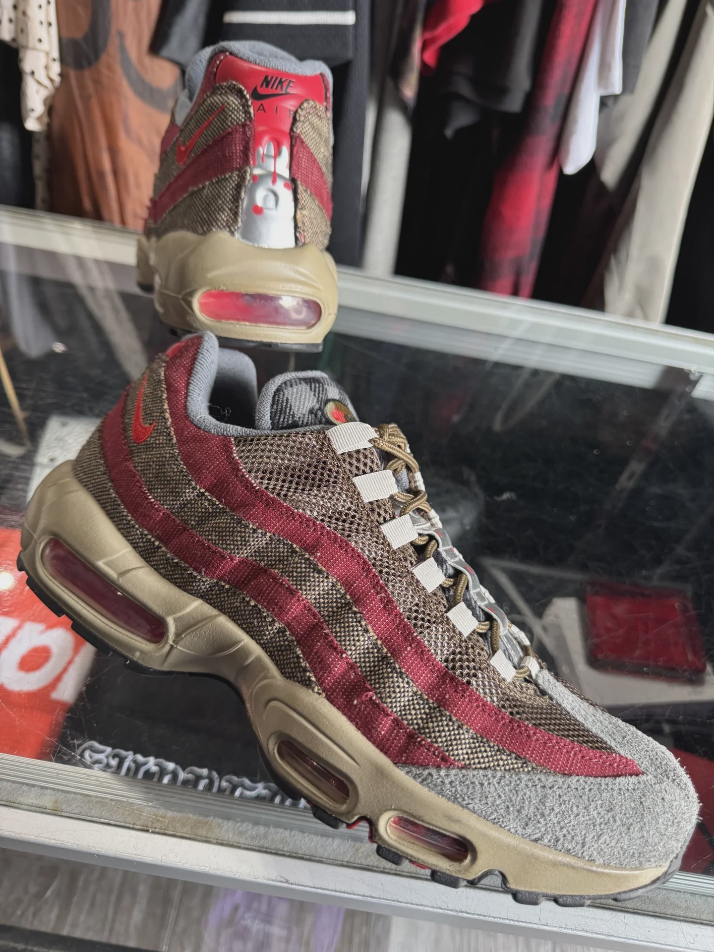 Nike Air Max 95 Freddy Krueger • Pre-Owned [9199] - photo 1