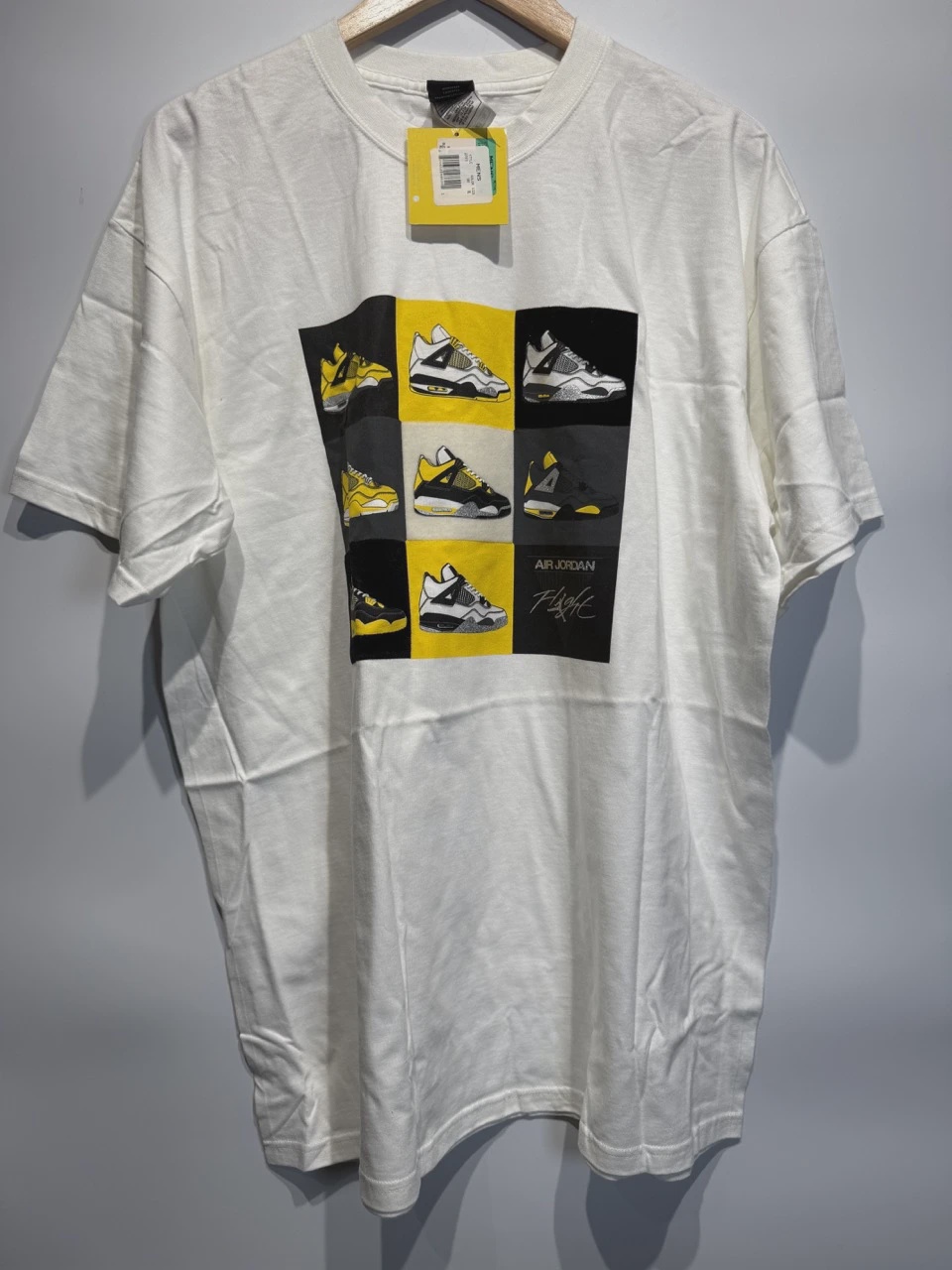 Nike Air Jordan retro 4 lightning tee • Brand New [6350]
