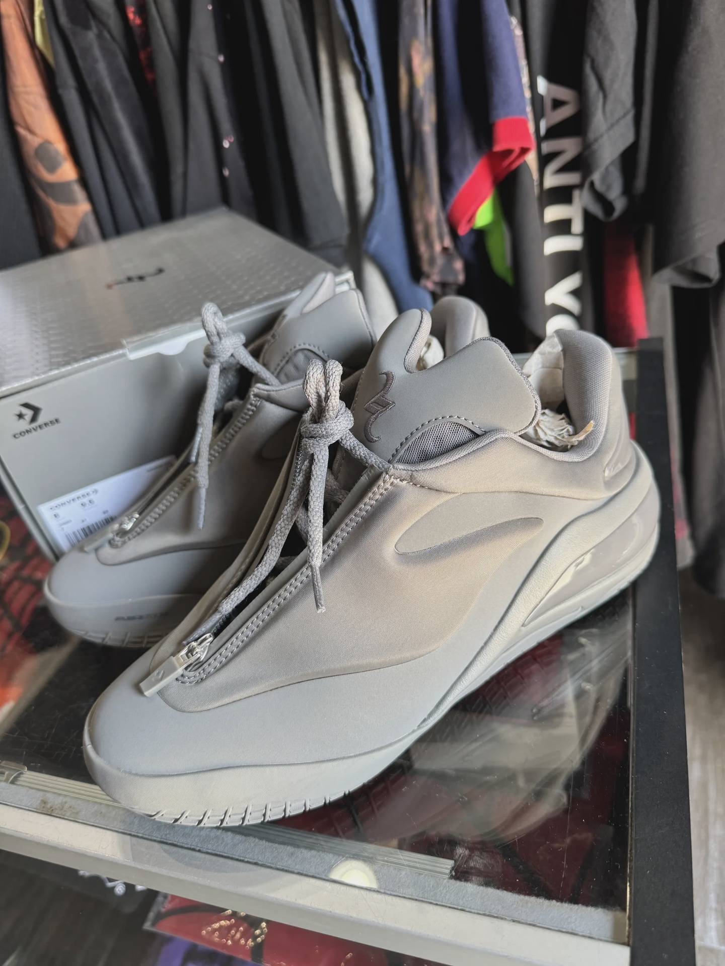 Converse SHAI 001 Ares Gray • Pre-Owned [8630] - photo 2