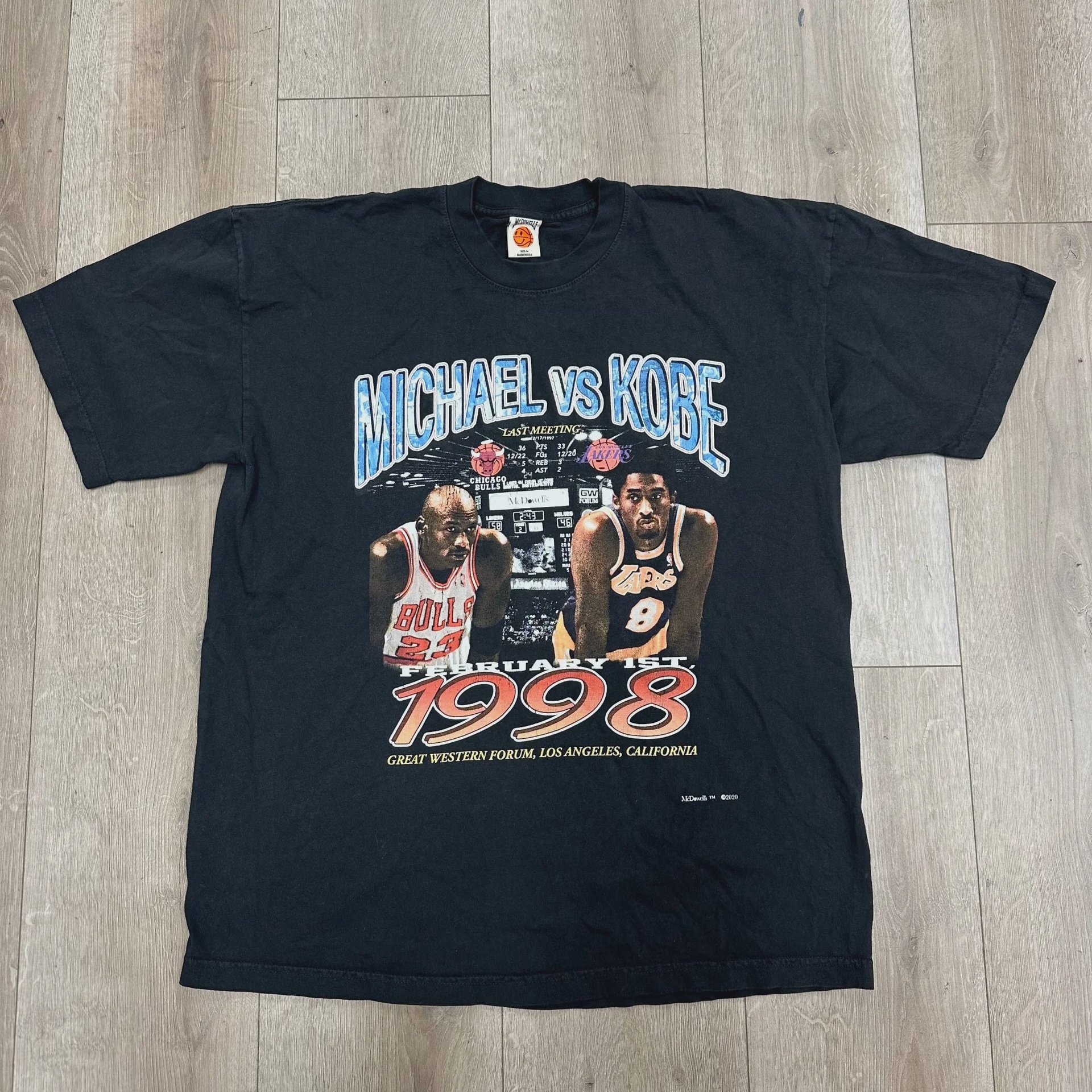 Michael vs Kobe tee • Pre-Owned [1517] - photo 1
