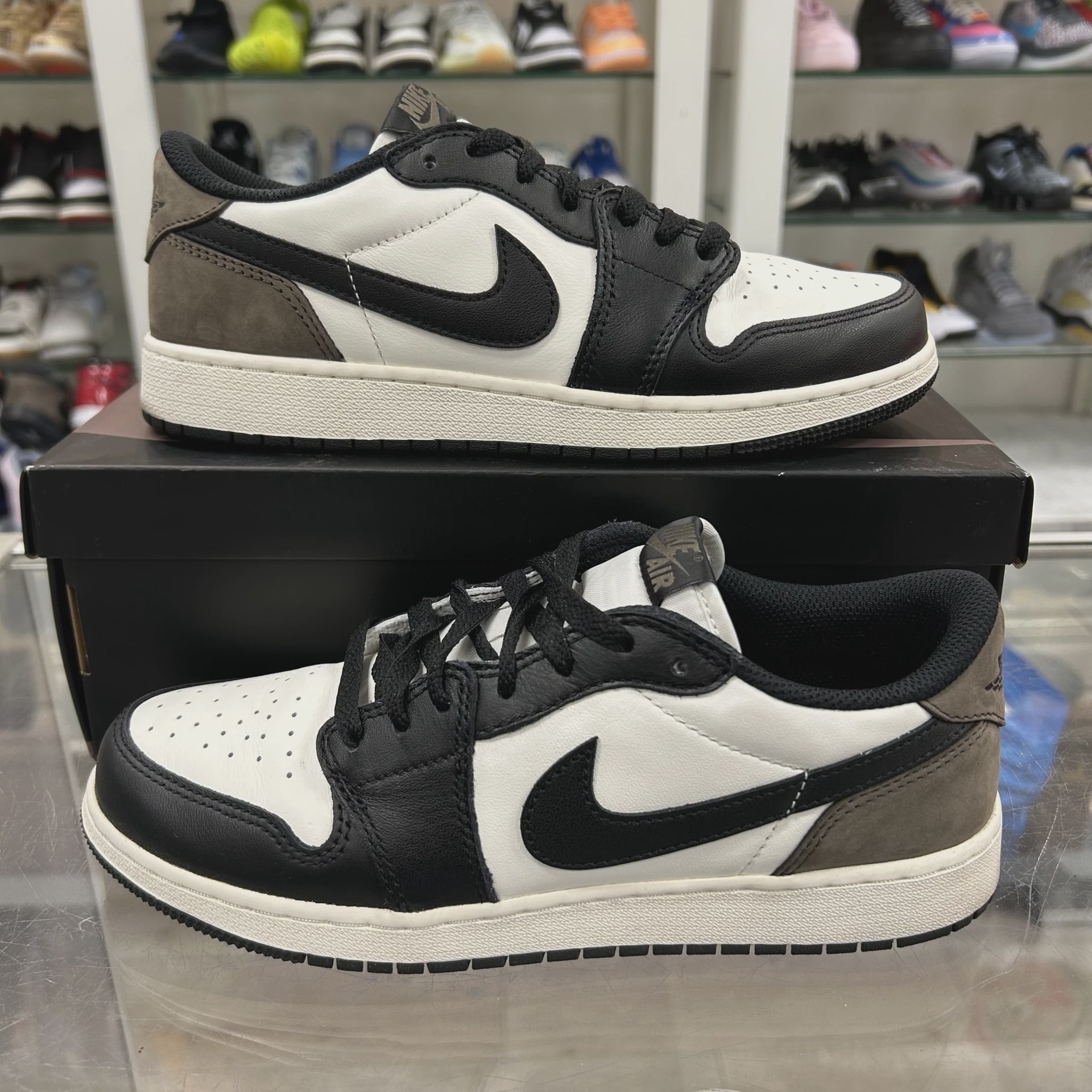 Air Jordan 1 Retro Low Original Mocha (Grade School) • Pre-Owned [7726]