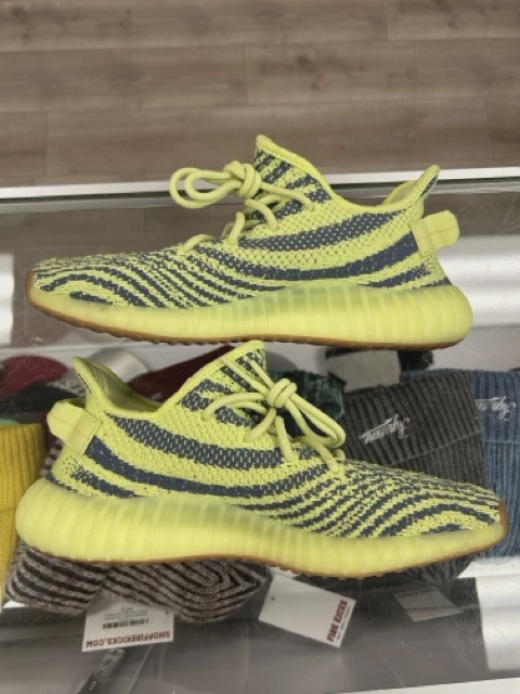 adidas Yeezy Boost 350 V2 Semi Frozen Yellow No box  • Pre-Owned [5033] 2