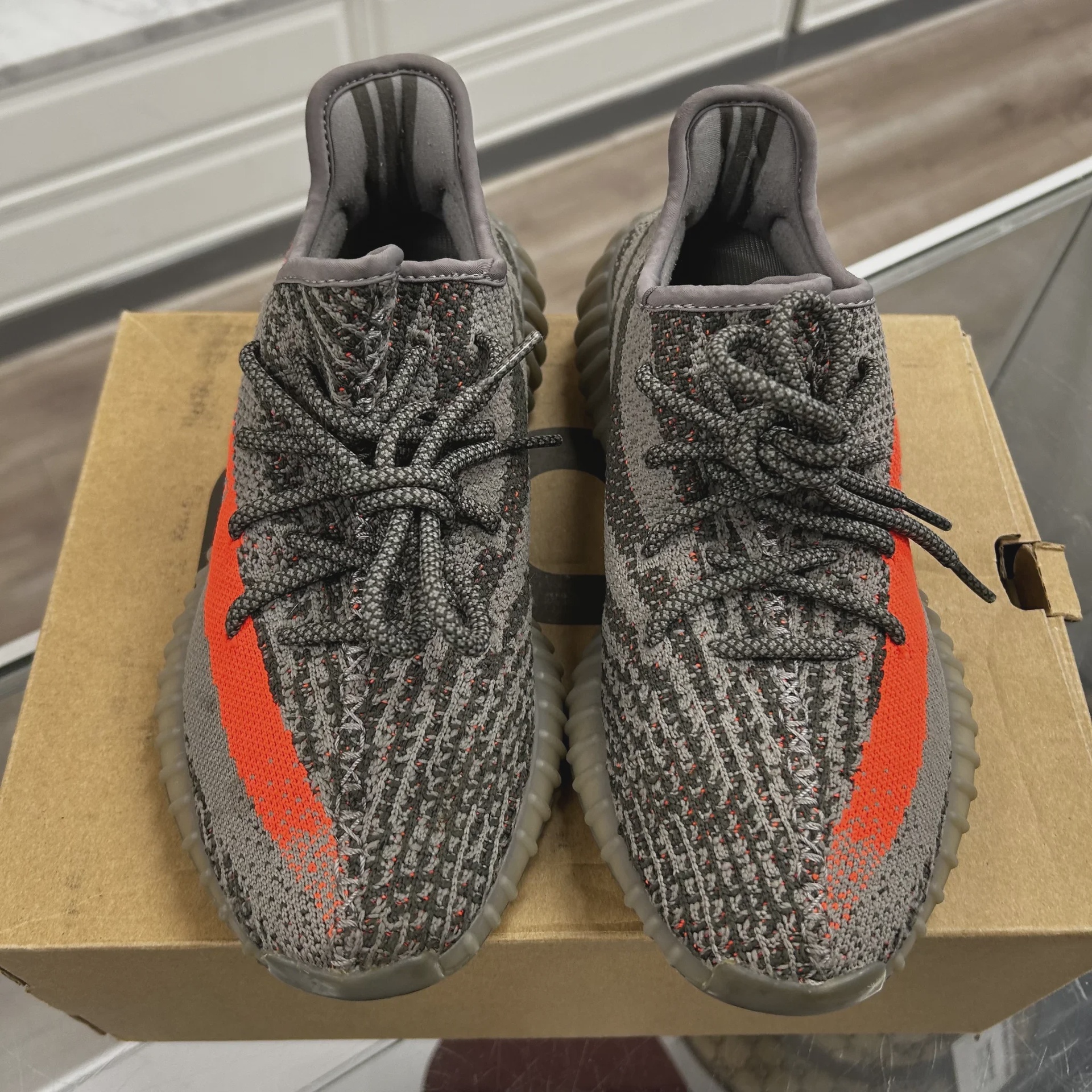 adidas Yeezy Boost 350 V2 Beluga • Pre-Owned [3062] - photo 6