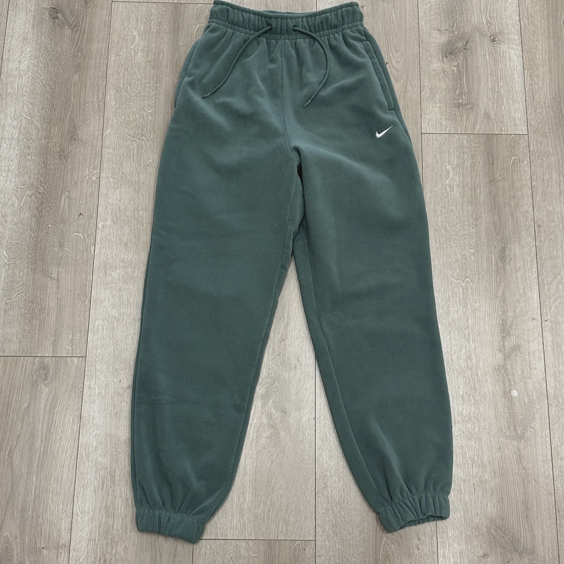 Nike Nike Therma Fleece Sweats - Size XXS