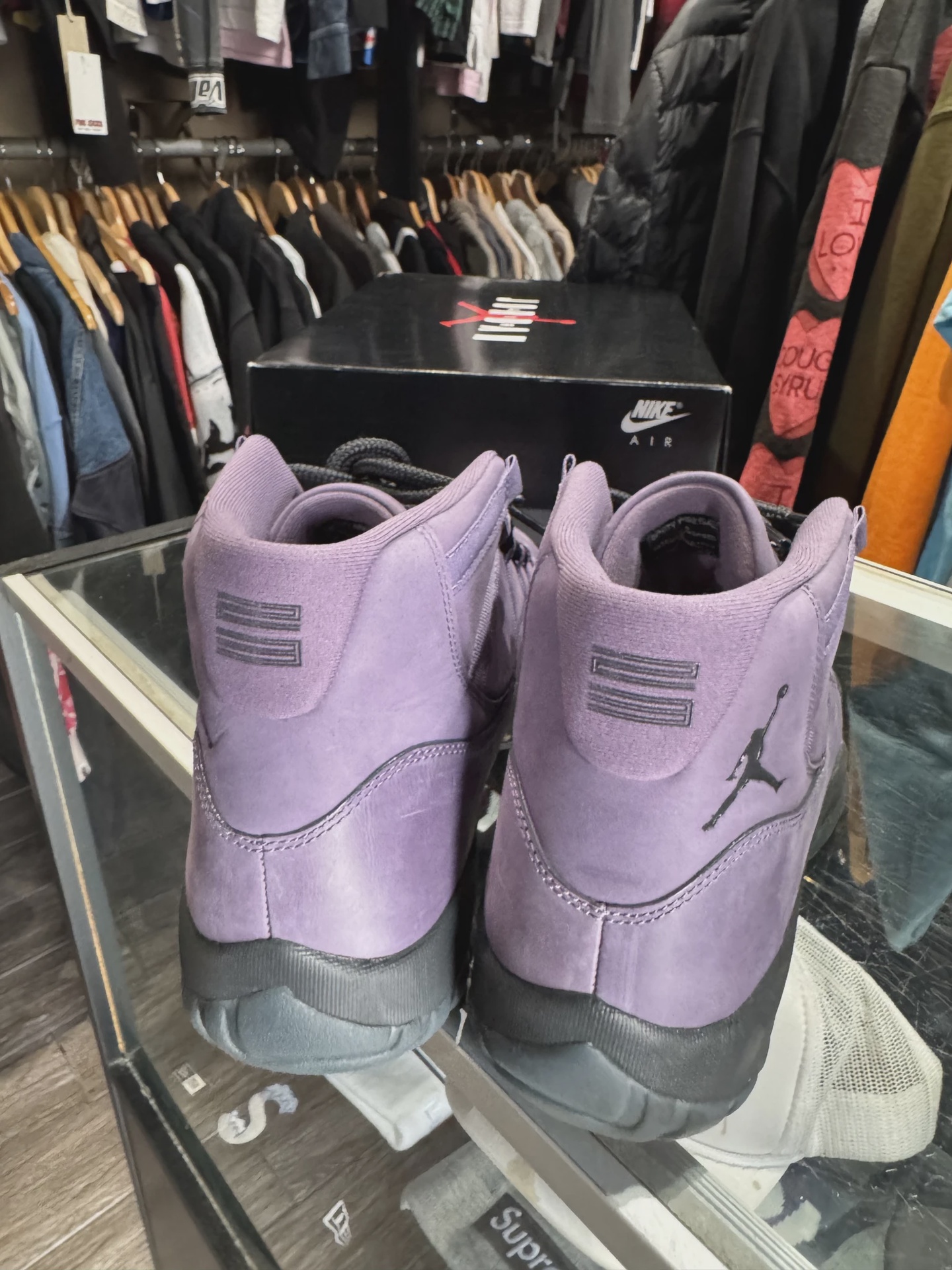 Air Jordan 11 Retro Mojave • Pre-Owned [6443] 3