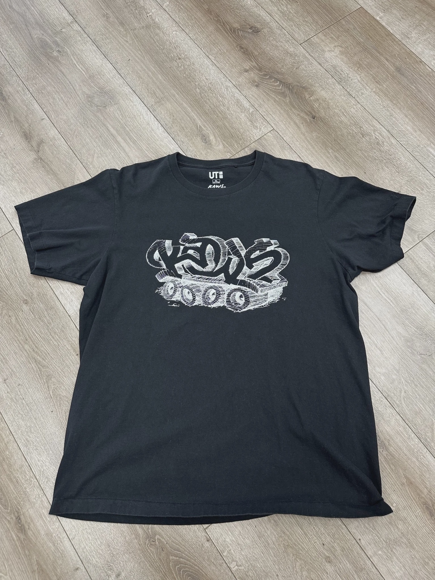 Kaws Kaws Tank Tee Black - Size XL