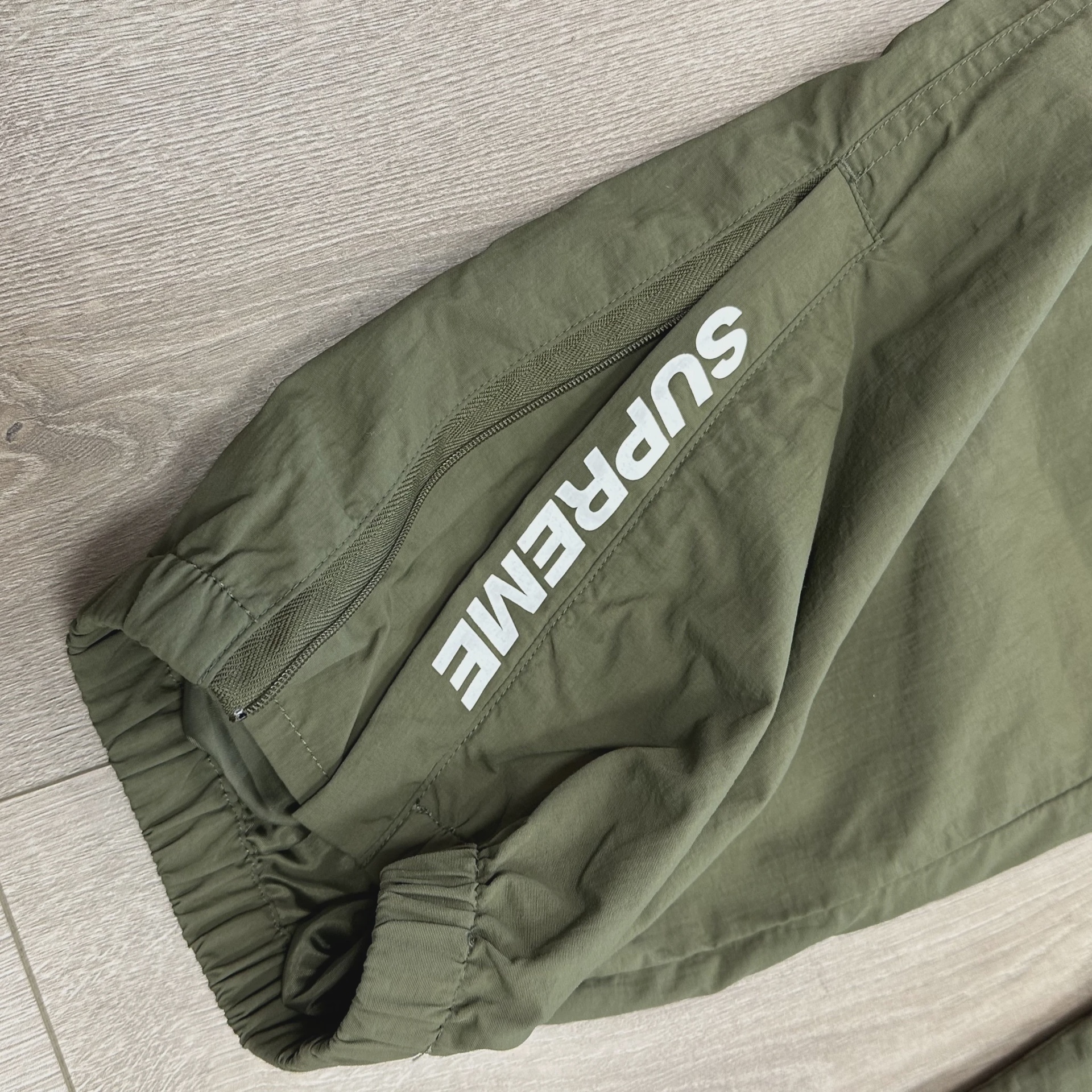 supreme windbreaker pants olive • Pre-Owned [1937] 8