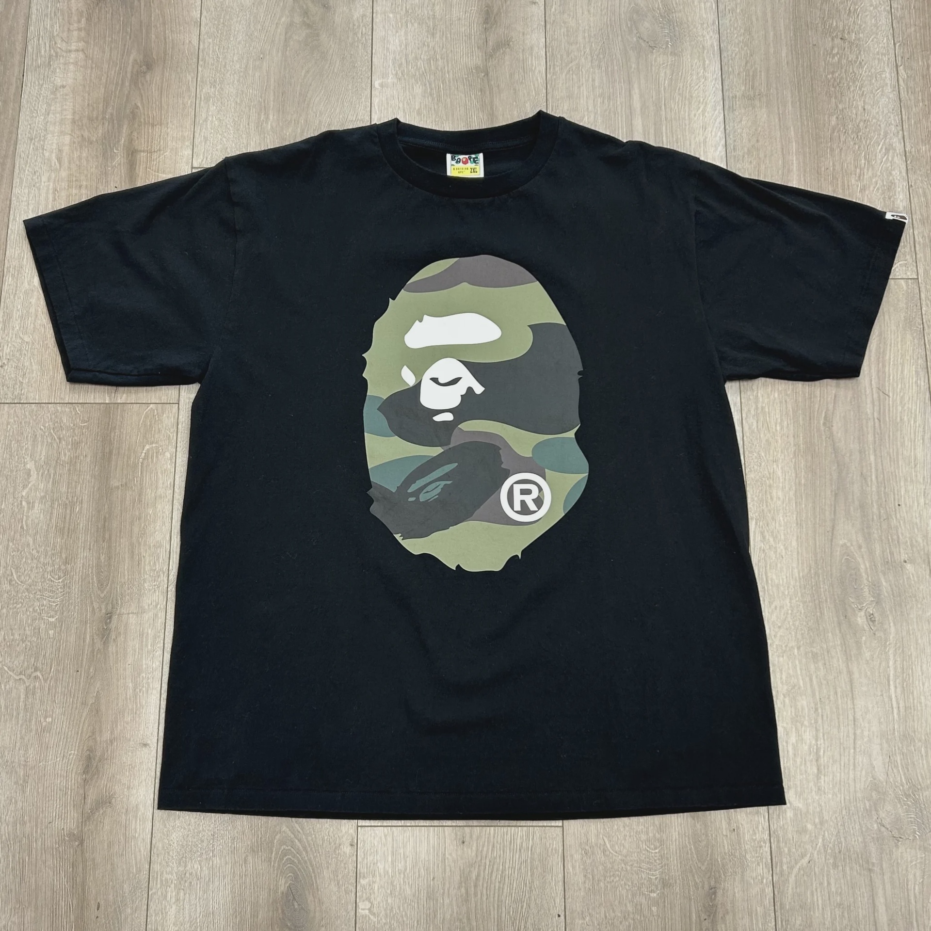 BAPE Giant 1st Camo Big Ape Head Tee • Pre-Owned [5252] - photo 1