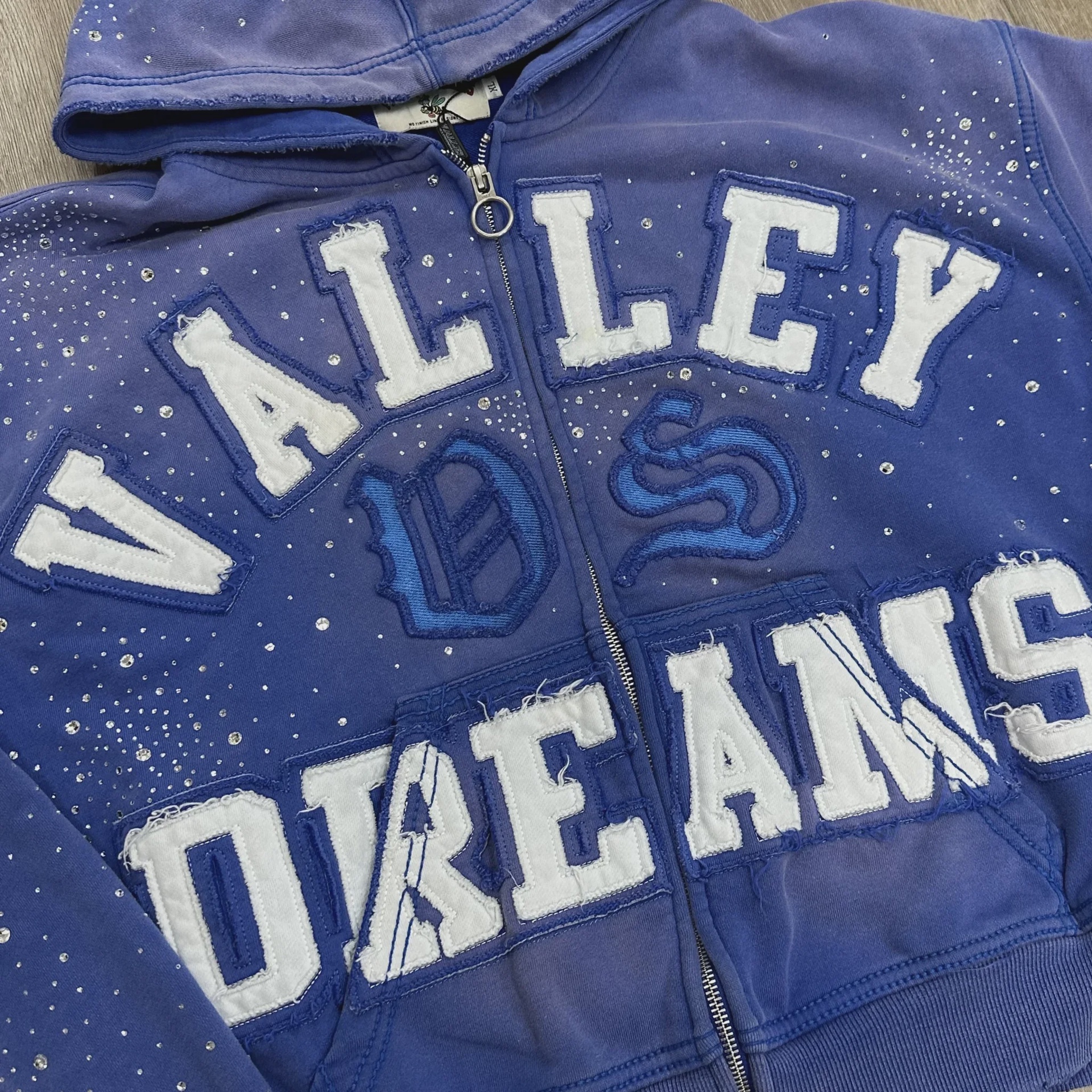 Vale Forever Classico "Valley Dreams" Zip Up Hoodie • Pre-Owned [8033] - photo 6