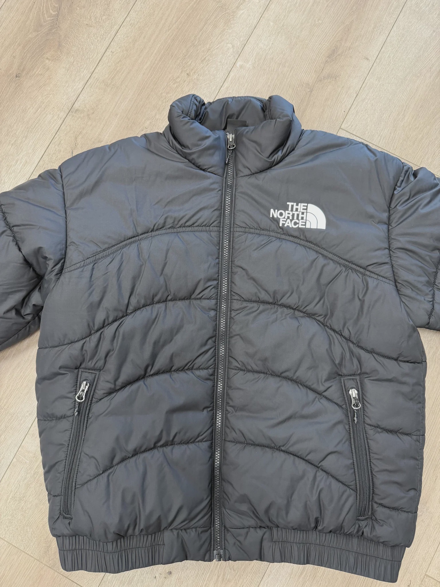 The North Face Men's 2000 Synthetic Puffer Jacket • Pre-Owned [1093] - photo 4