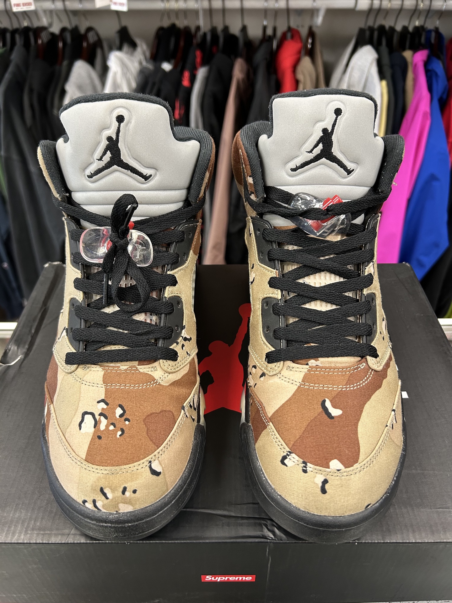 Air Jordan 5 Retro Supreme Desert Camo • Pre-Owned [9261] - photo 2