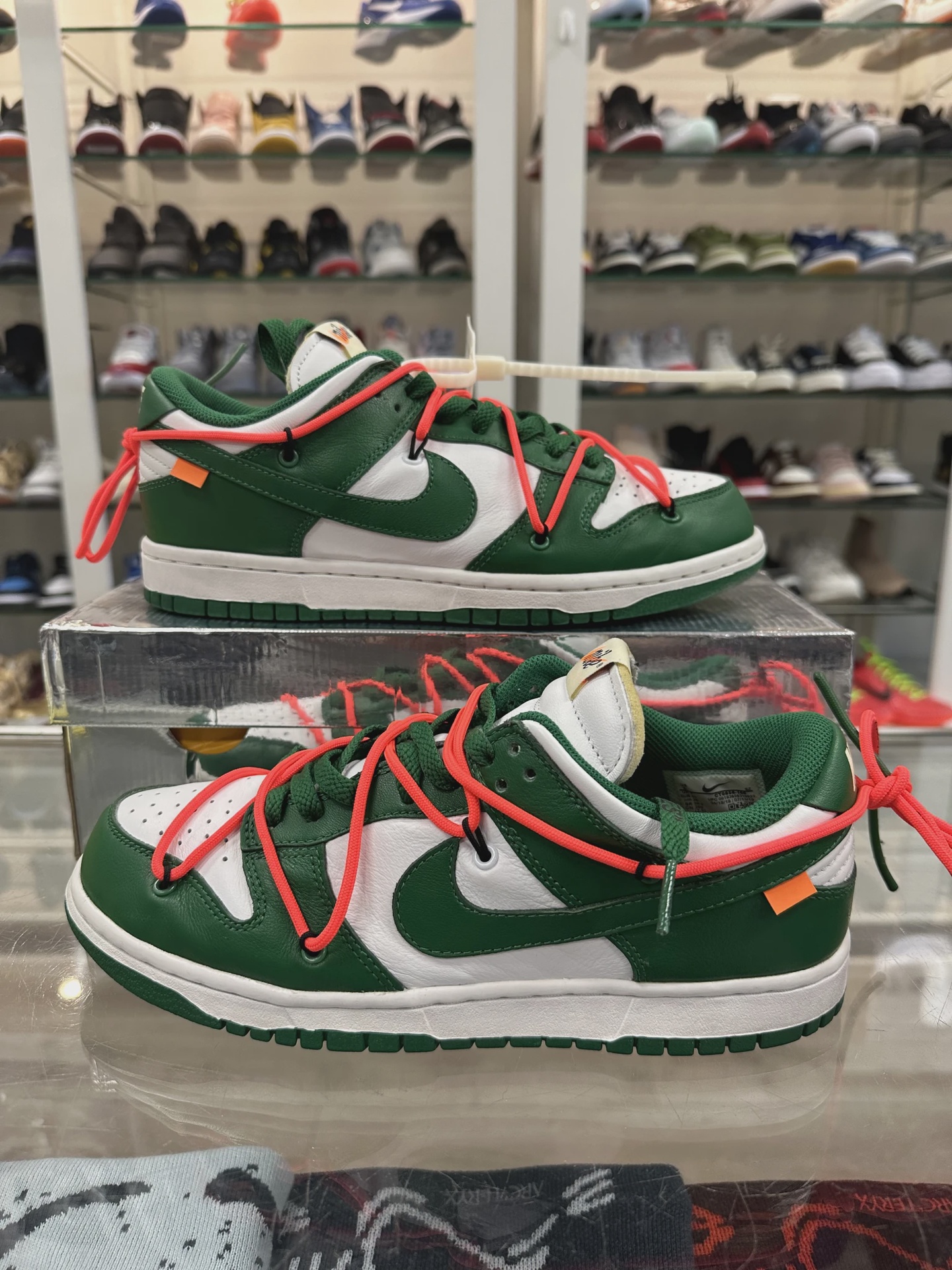 Nike Dunk Low Off-White Pine Green • Pre-Owned [4805]