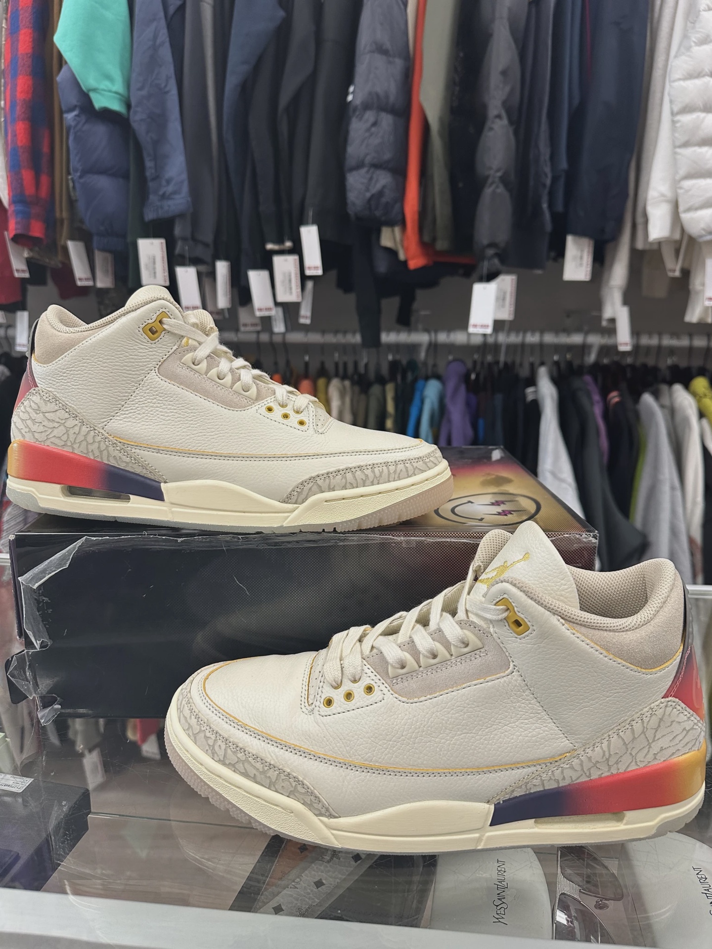 Air Jordan 3 Retro SP J Balvin Medellín Sunset • Pre-Owned [8309] 8
