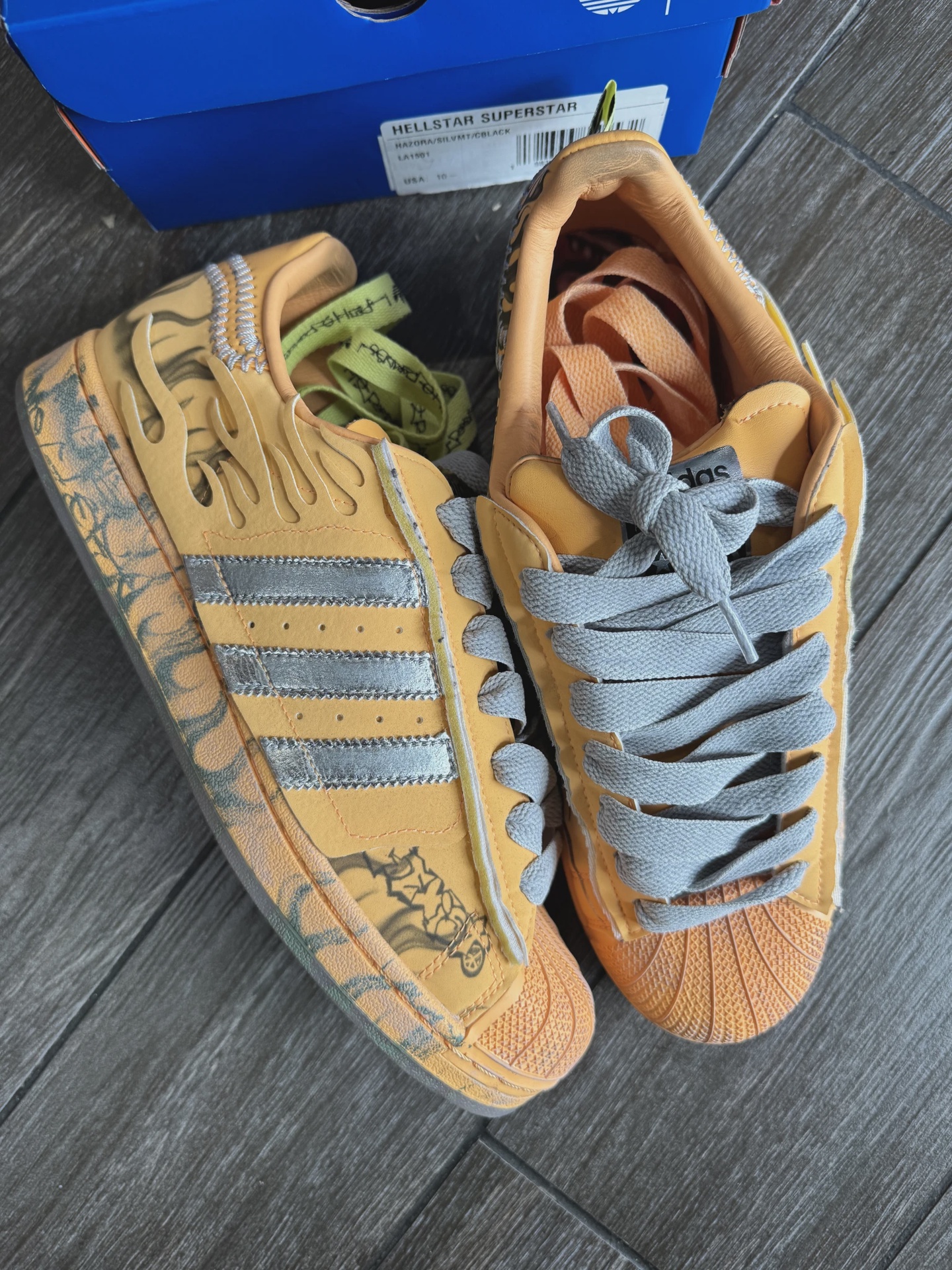 Adidas Superstar Hazy orange Hellstar • Pre-Owned [2306] 3