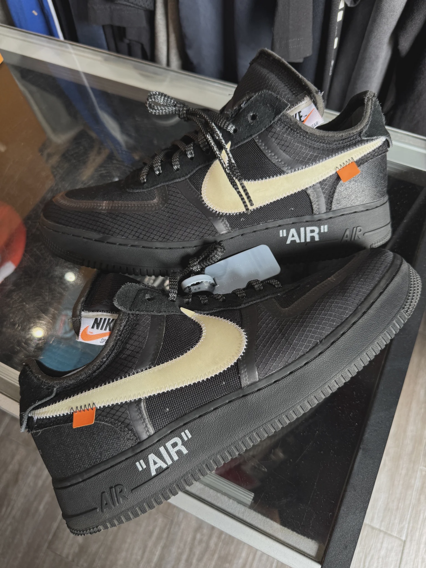Nike Air Force 1 Low Off-White Black White No Box • Pre-Owned [7556] - photo 1