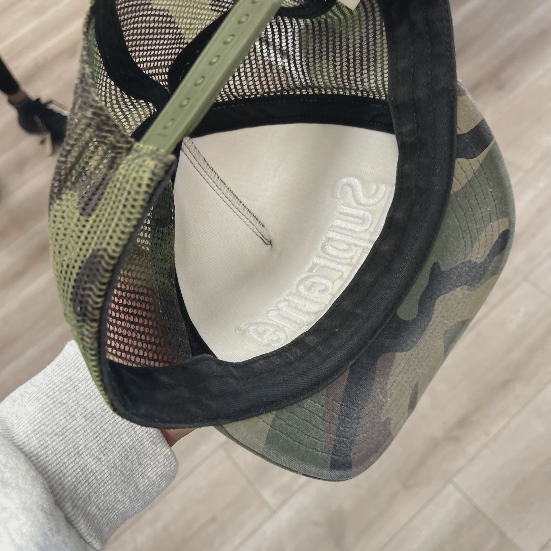 Supreme Mesh Camo Hat • Pre-Owned [7956] - photo 2