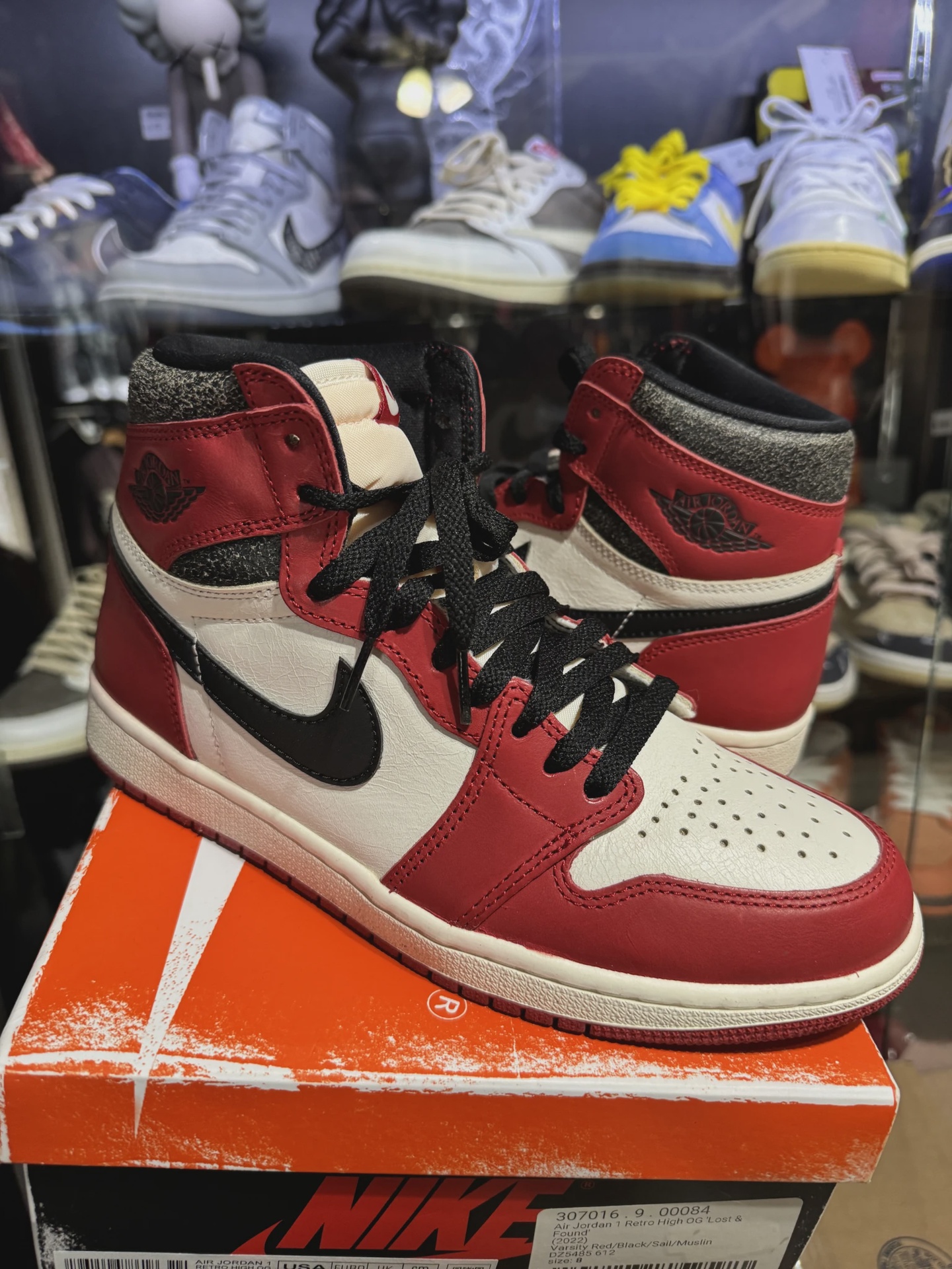 Air Jordan 1 Retro High Original Chicago Lost and Found  • Pre-Owned [0097]