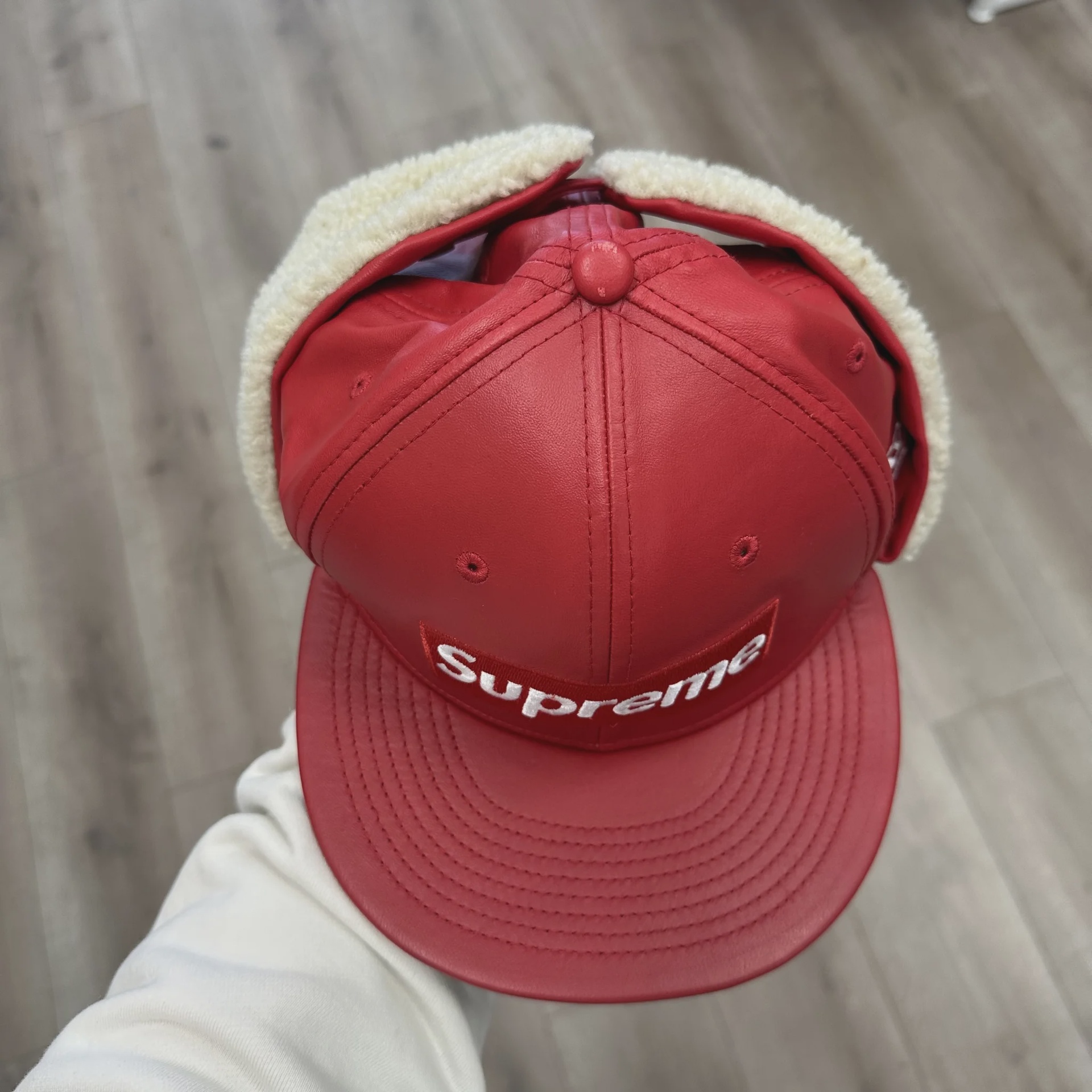 Supreme Leather Earflap Box Logo New Era • Pre-Owned [1848] - photo 9