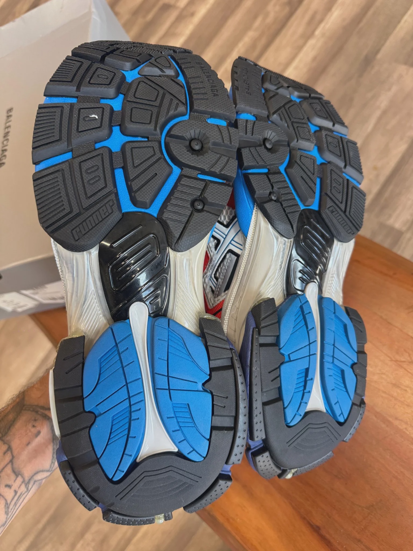 Balenciaga Runner  • Brand New [3749] - photo 3