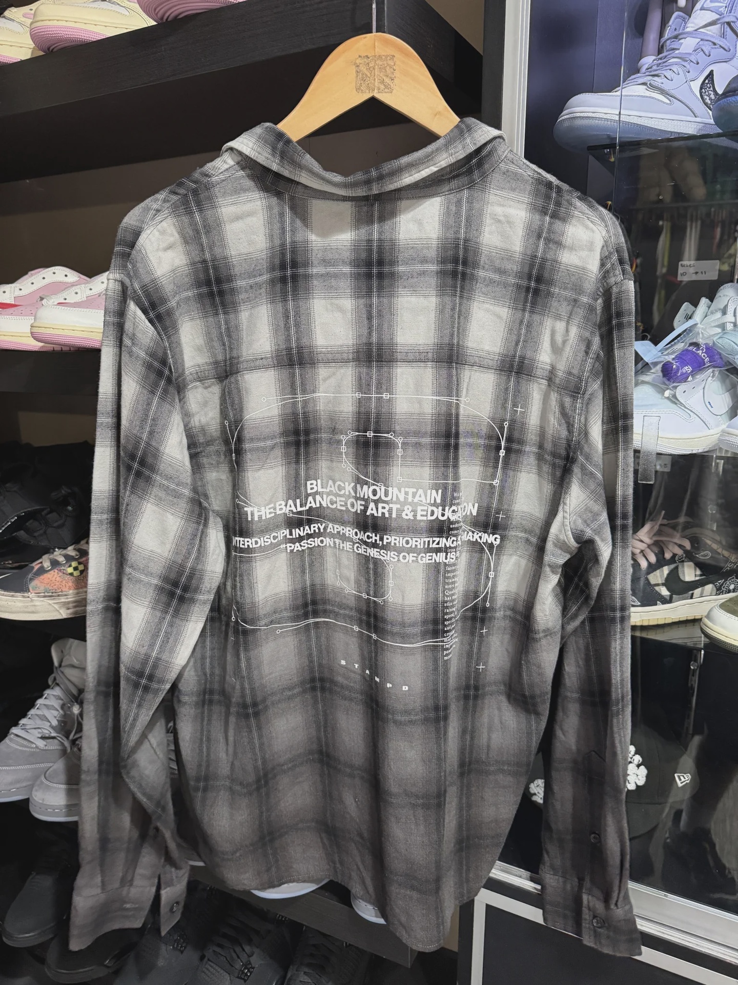 Stamped Flannel LS Button Up  • Pre-Owned [2942] - photo 2