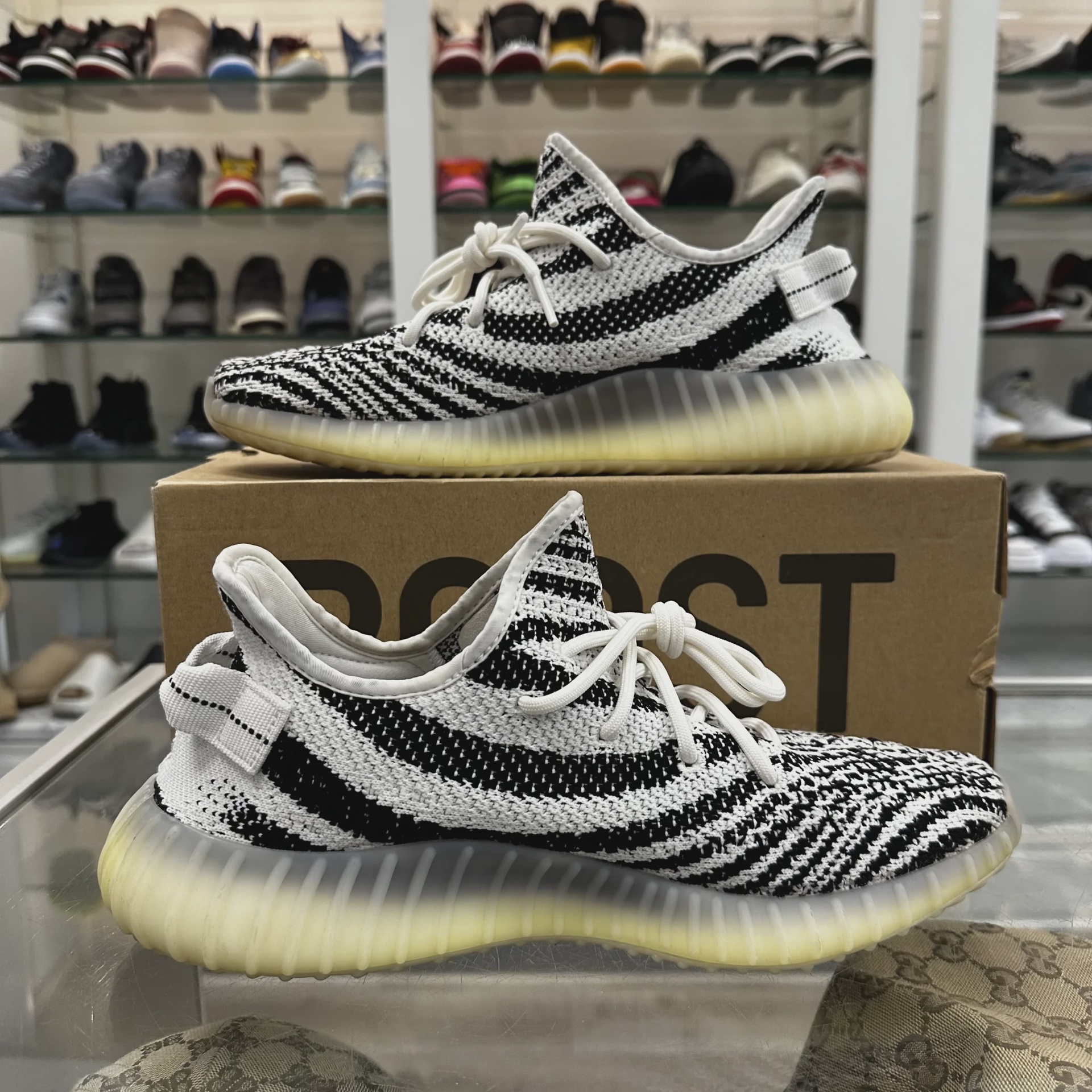 adidas Yeezy Boost 350 V2 Zebra • Pre-Owned [7389] - photo 2