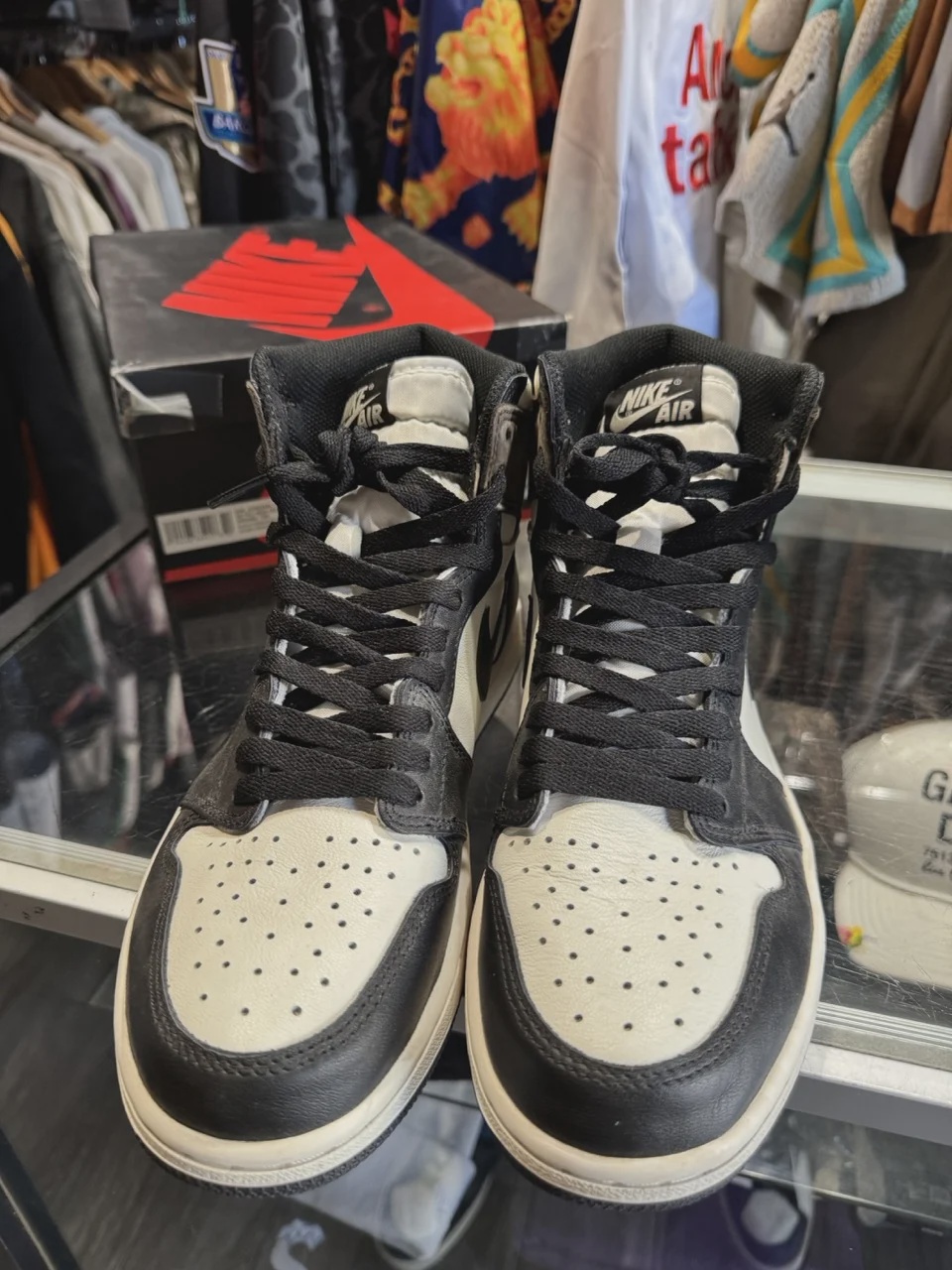 Air Jordan 1 Retro High Dark Mocha • Pre-Owned [2838] - photo 3