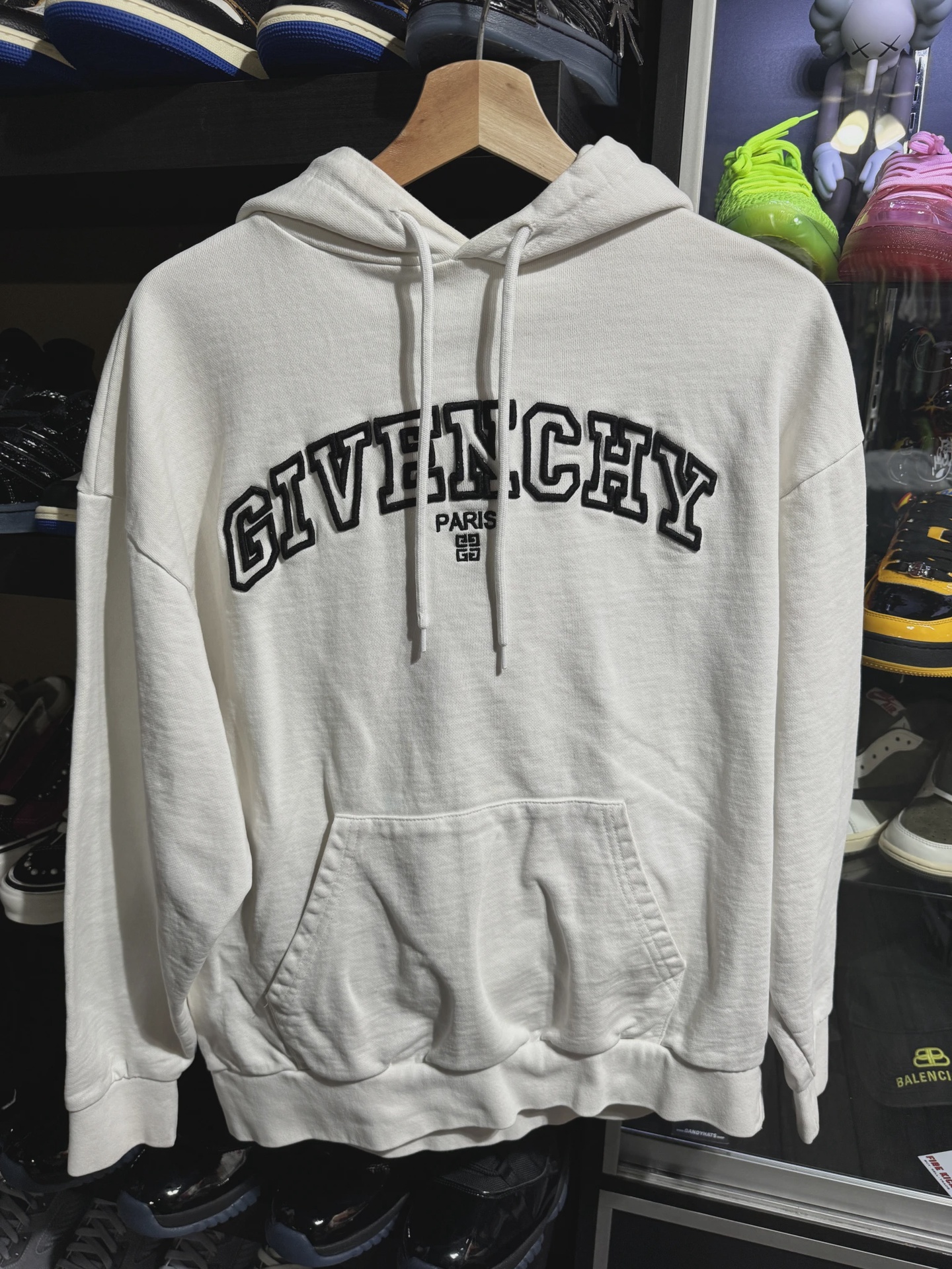 Givenchy White Hoodie sz L • Pre-Owned [2075]