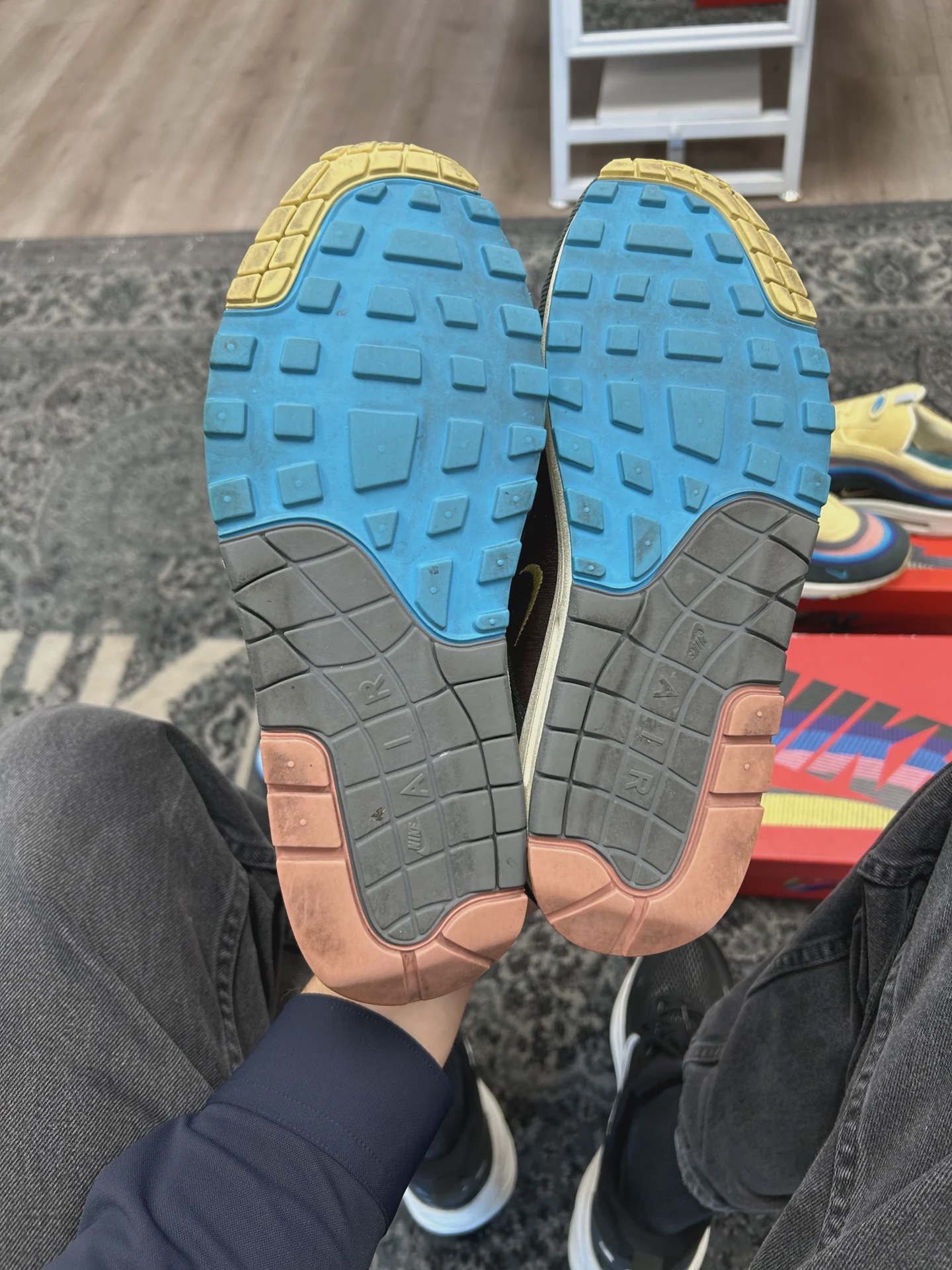 Nike Air Max 1/97 Sean Wotherspoon (Extra Lace Set Only) • Pre-Owned [2571] - photo 2