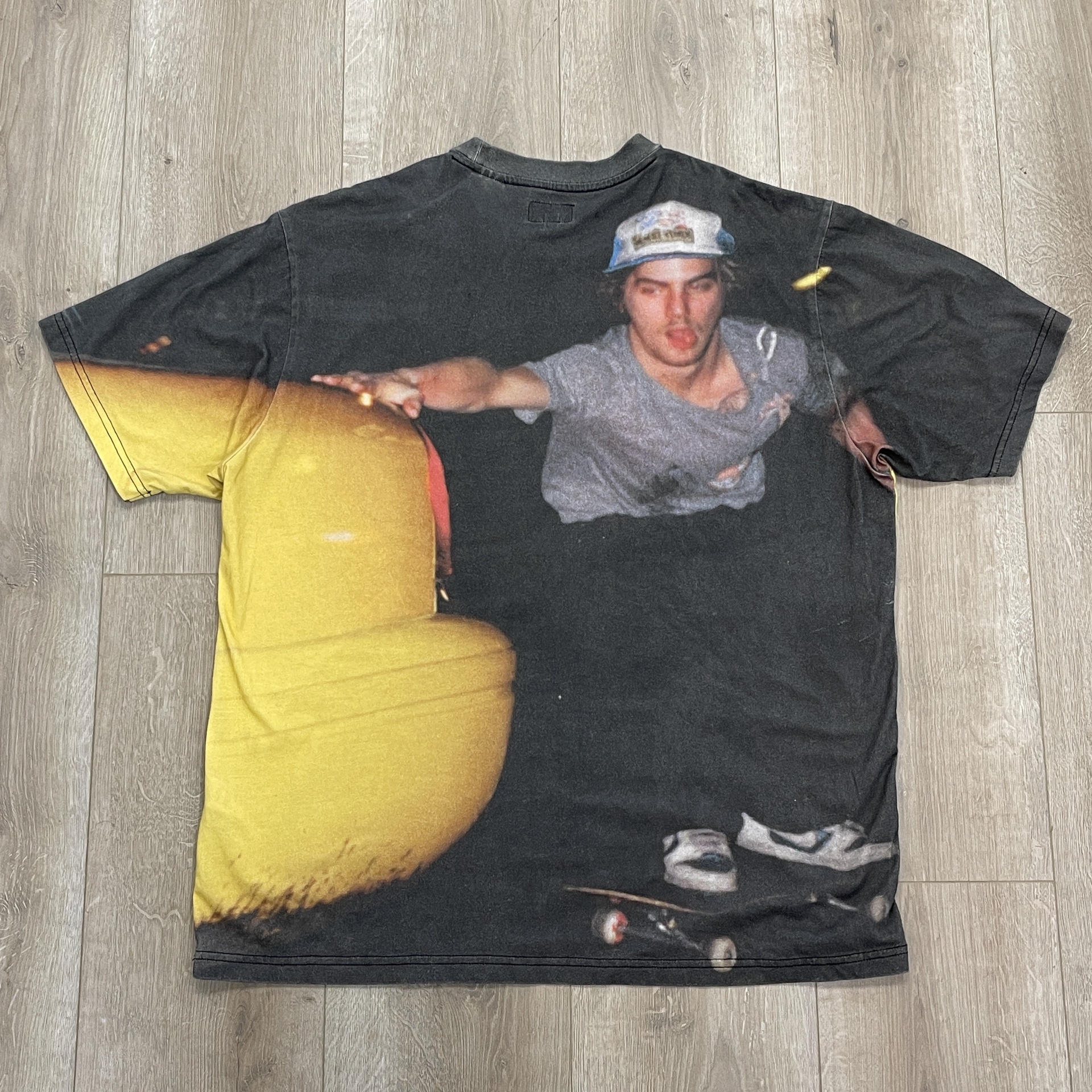 SS/22 Supreme Dash Snow Tee • Pre-Owned 3