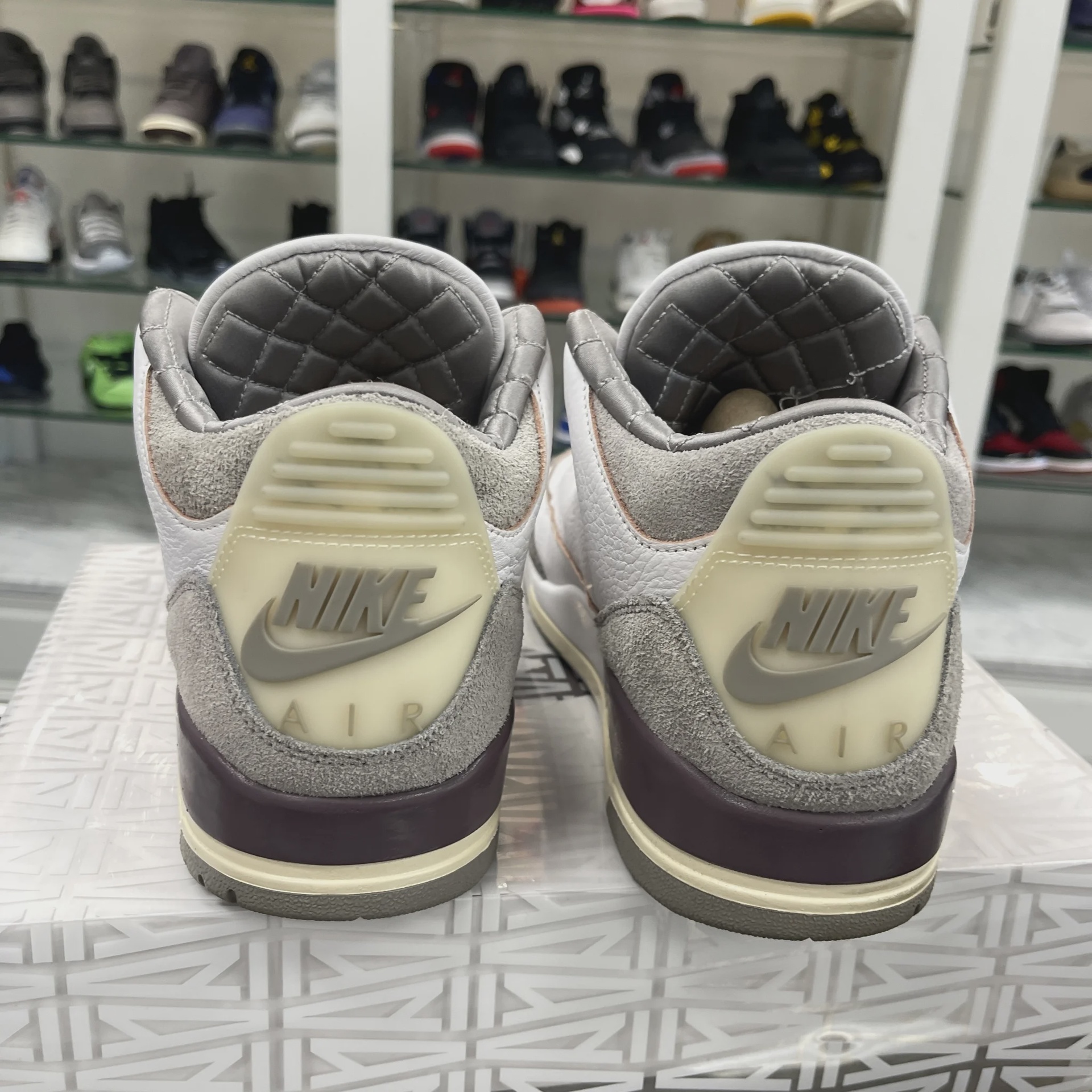 Air Jordan 3 Retro SP A Ma Maniére (Women's) • Pre-Owned [6278] - photo 5