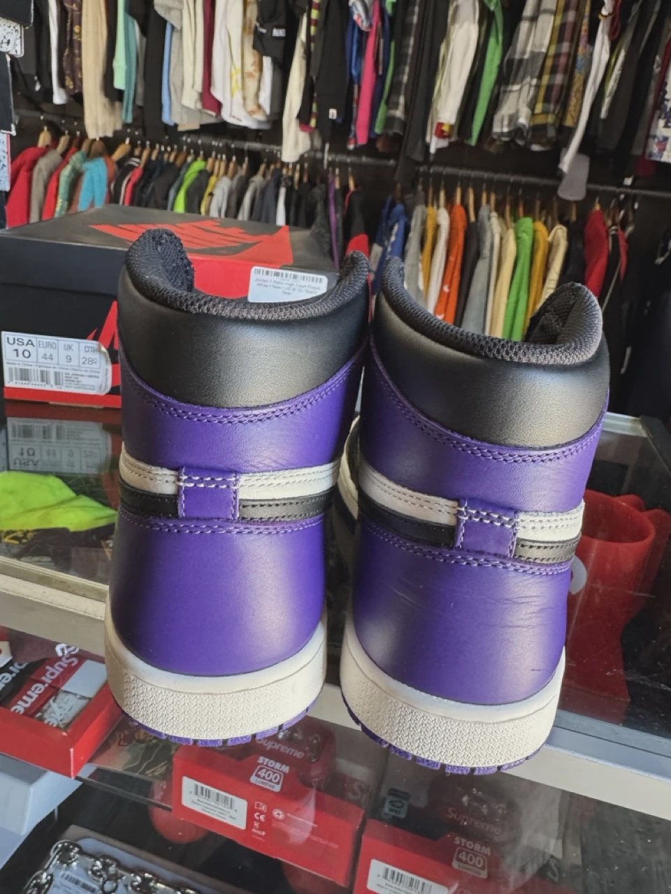 Air Jordan 1 Retro High Court Purple • Pre-Owned [7452] 3