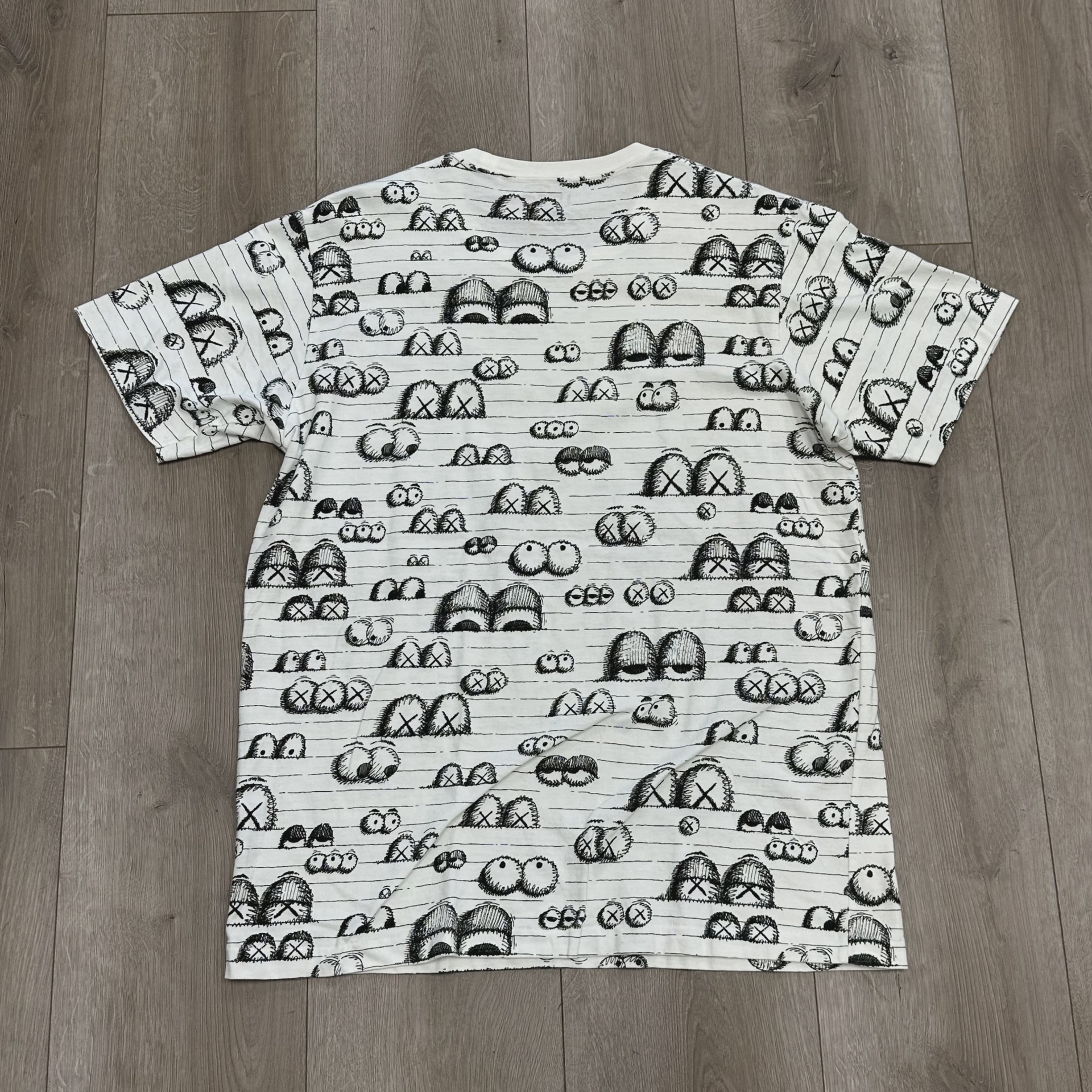 Kaws Sesame Street Tee • Pre-Owned [2170] 2
