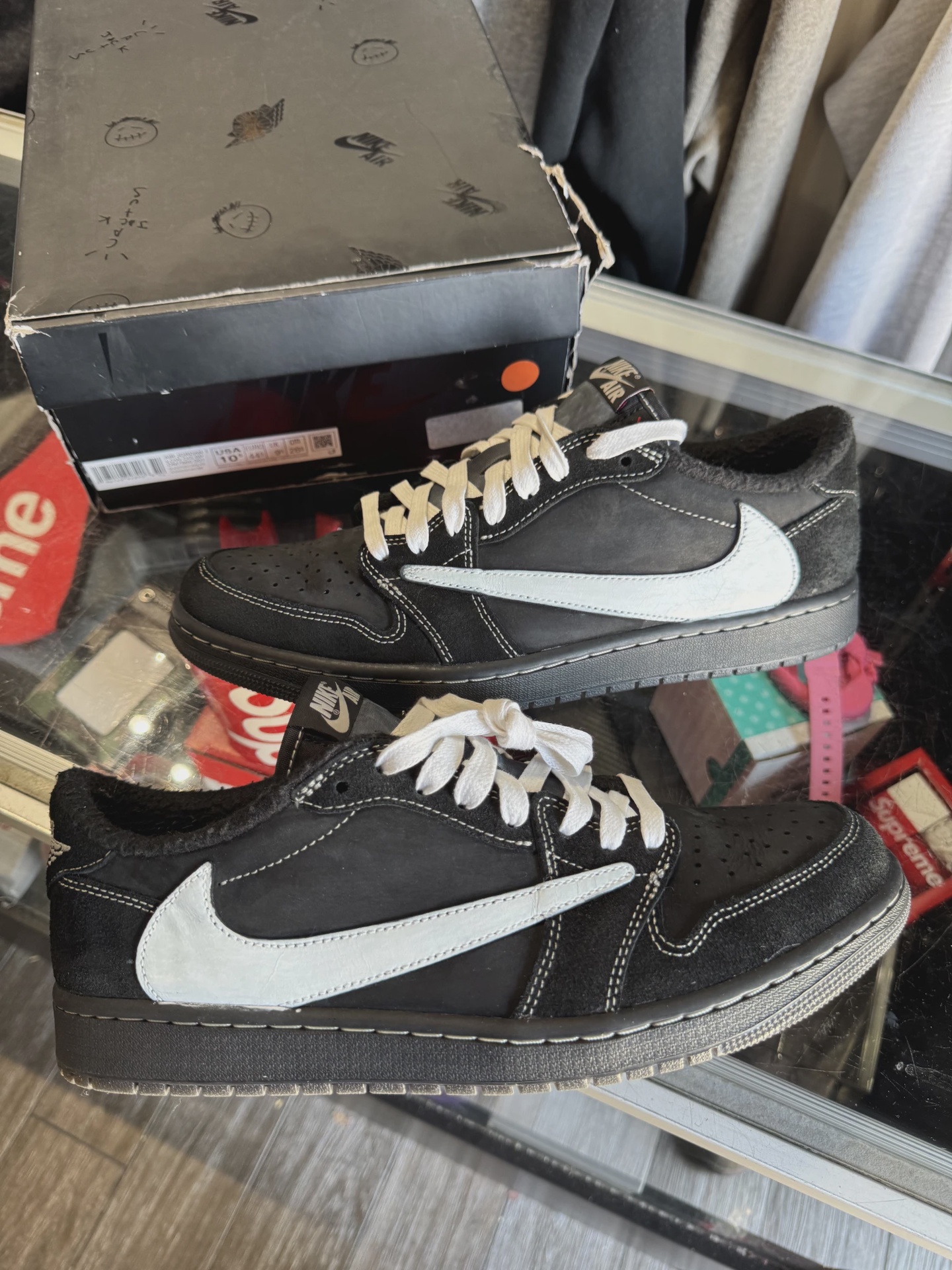 Jordan 1 Retro Low OG SP Travis Scott Black Phantom Custom Swoosh • Pre-Owned [4509]