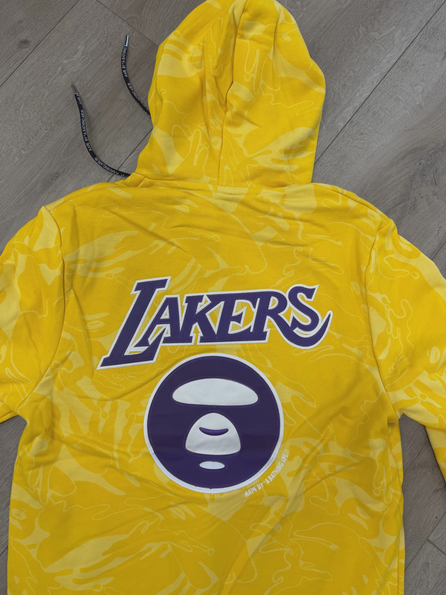 Bape x Lakers x Mitchell & Ness Hoodie • Brand New [0101] - photo 3