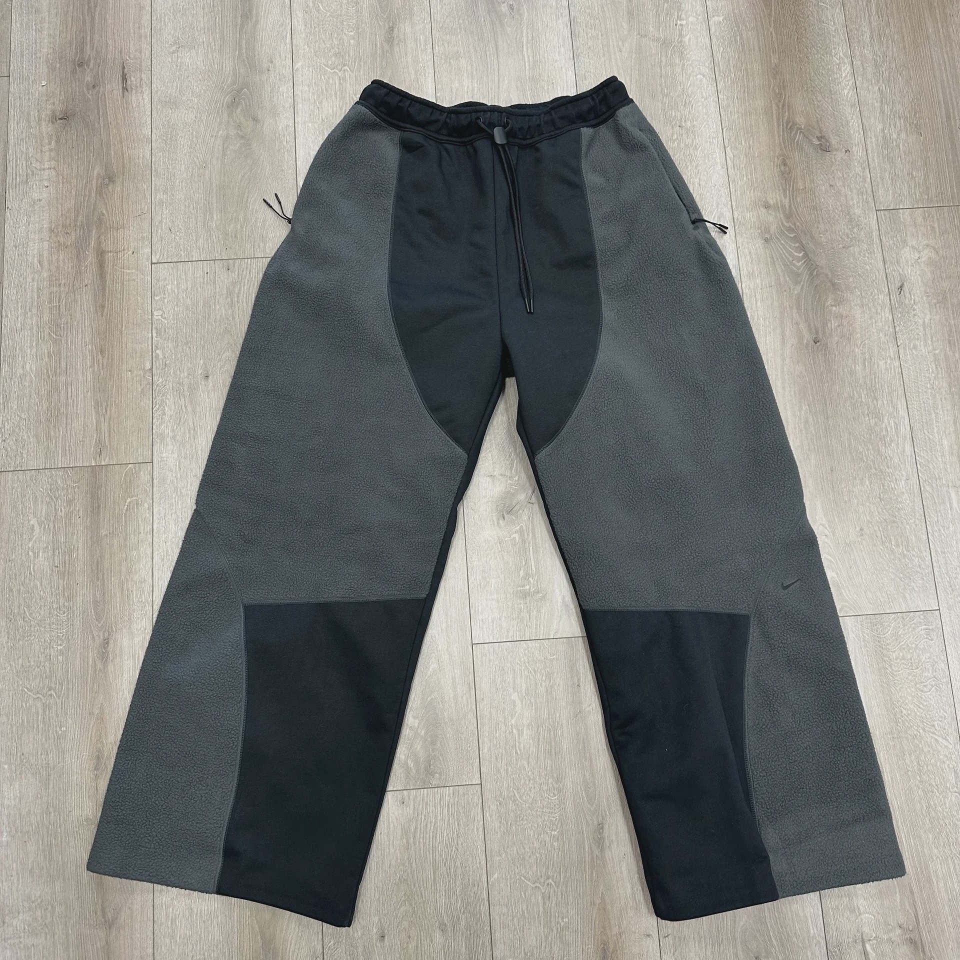 Nike Nike Tech Boreas Men's Loose Open-Hem Pants - Size M